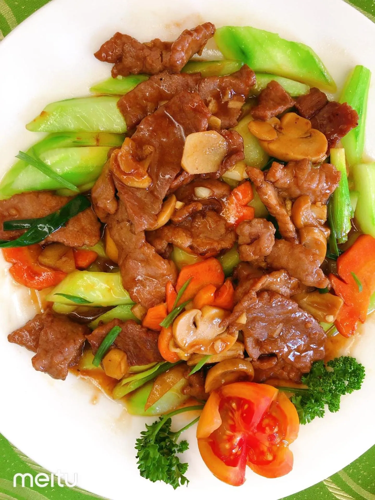 Lunch in Grand Blue Beach Hotel