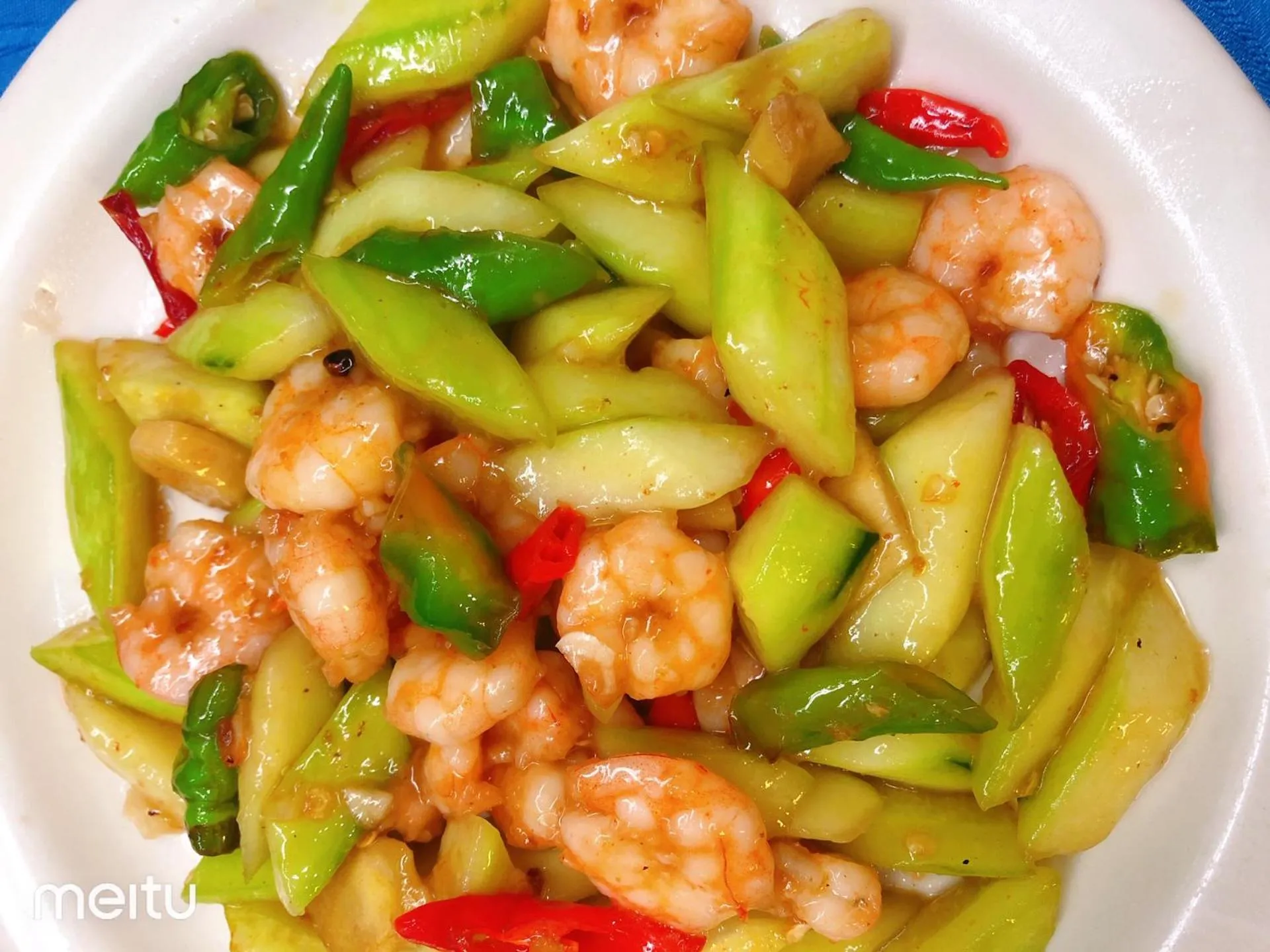 Lunch in Grand Blue Beach Hotel