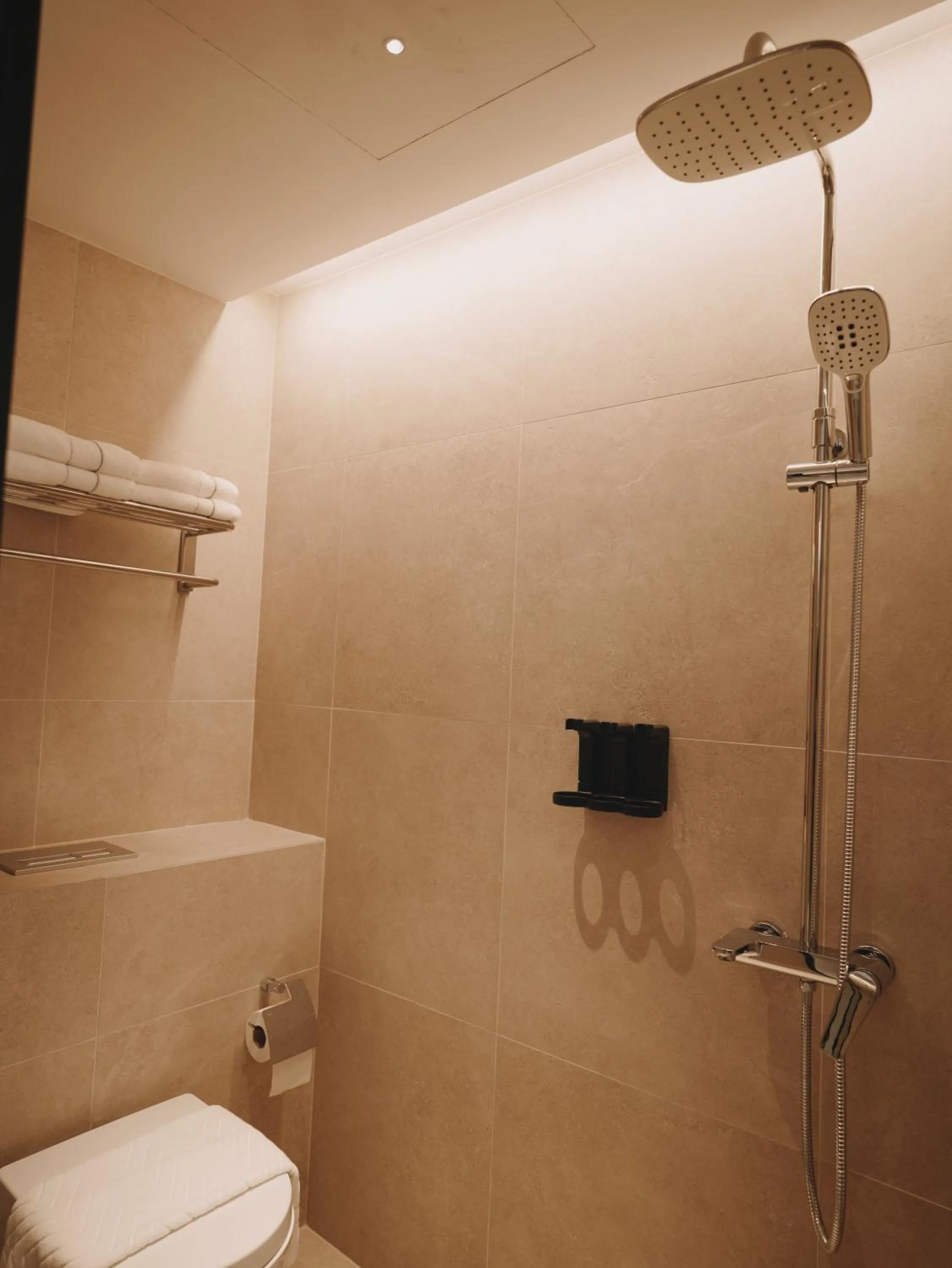 Bathroom in Hotel 1900 @ Chinatown