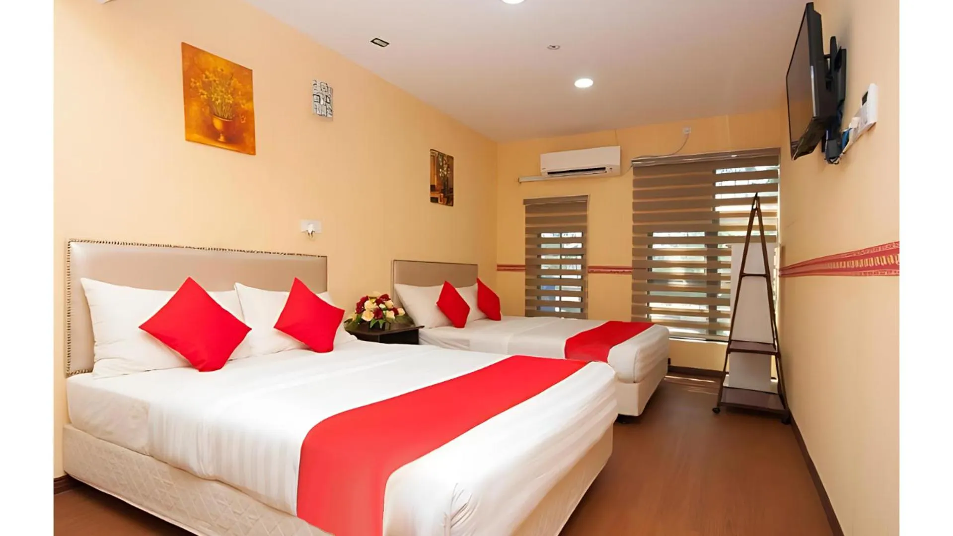 Bed in Bintang Square Hotel