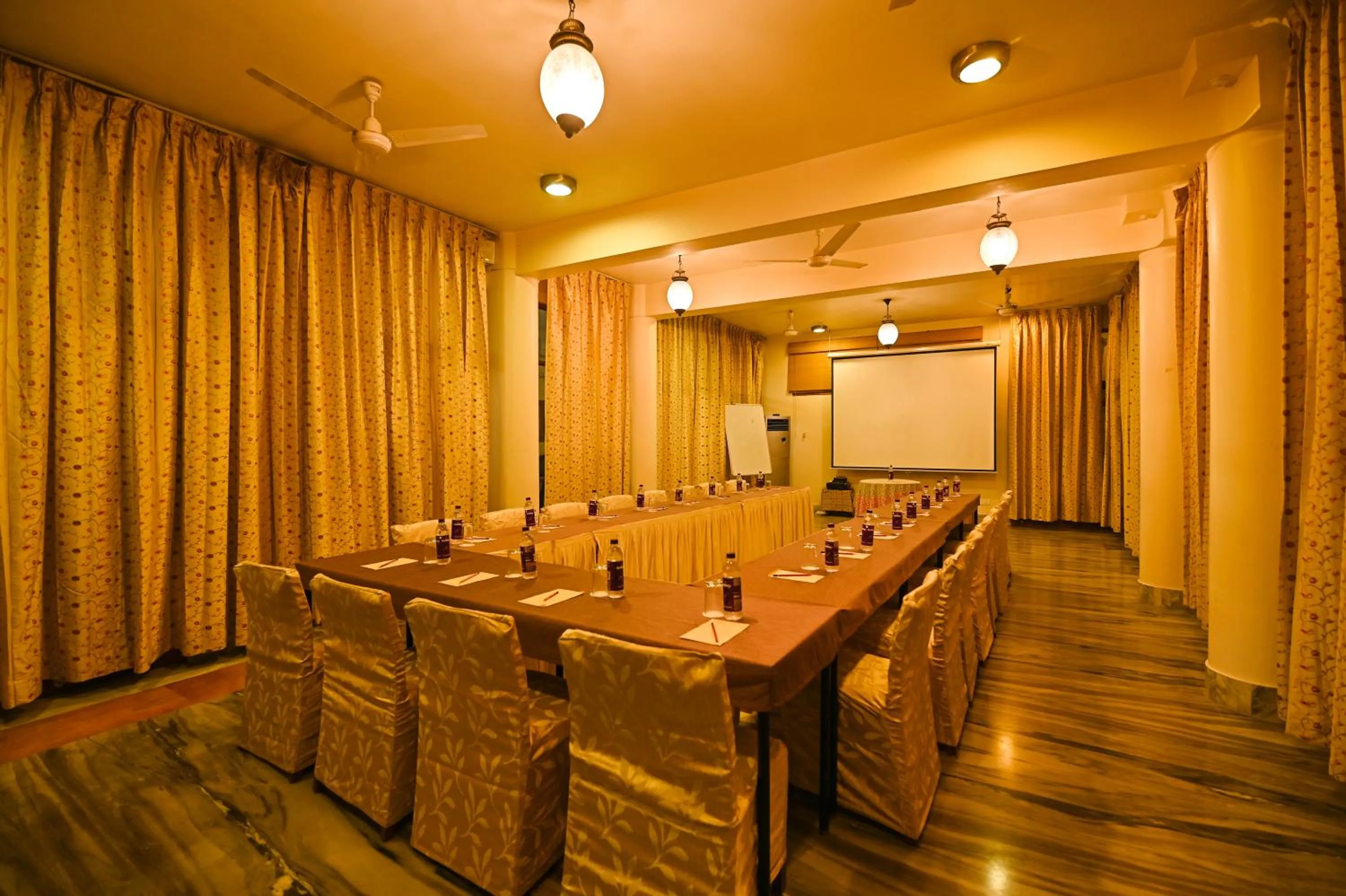 Meeting/conference room in Om Niwas Suite Hotel