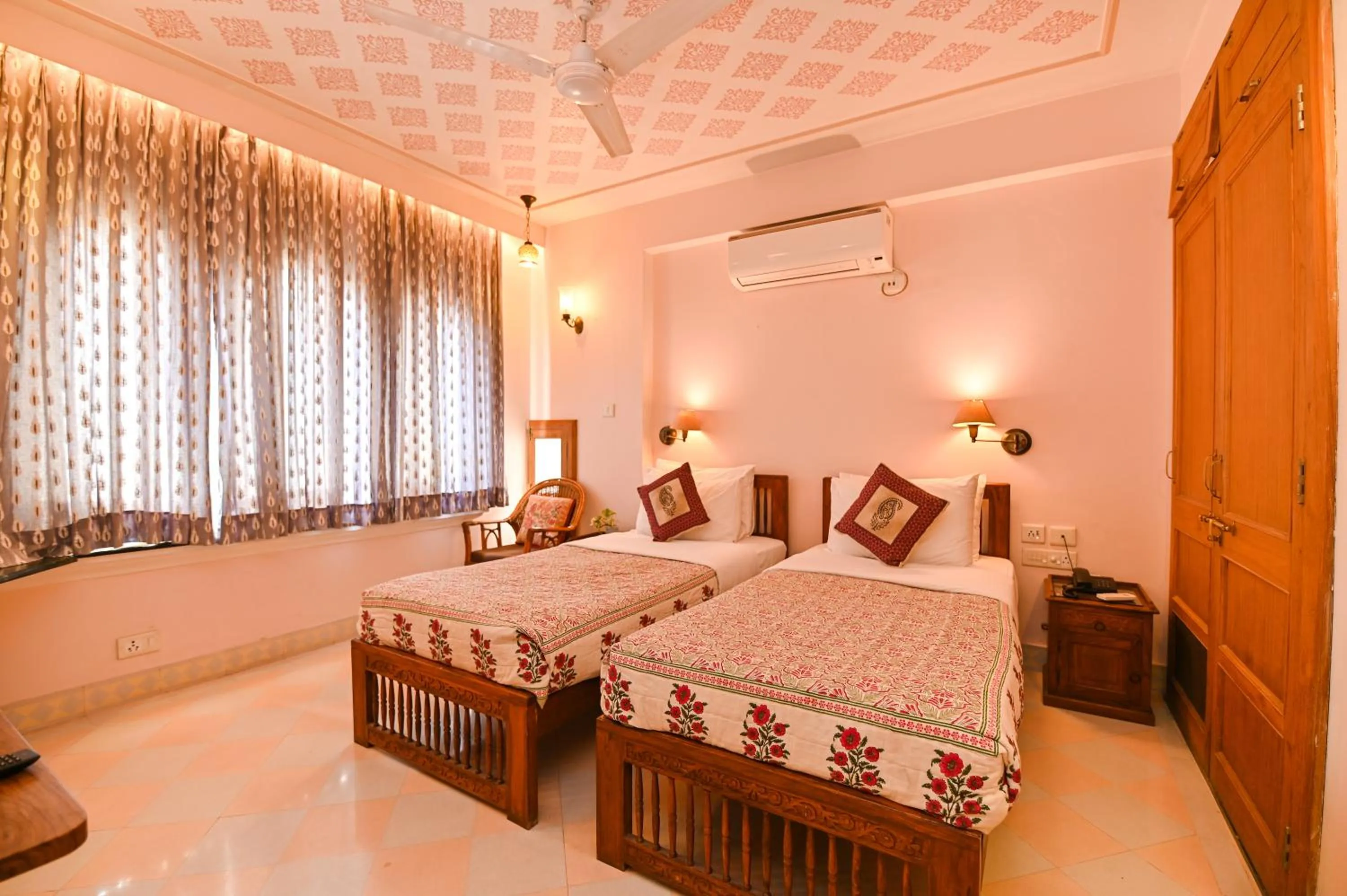 Photo of the whole room, Bed in Om Niwas Suite Hotel