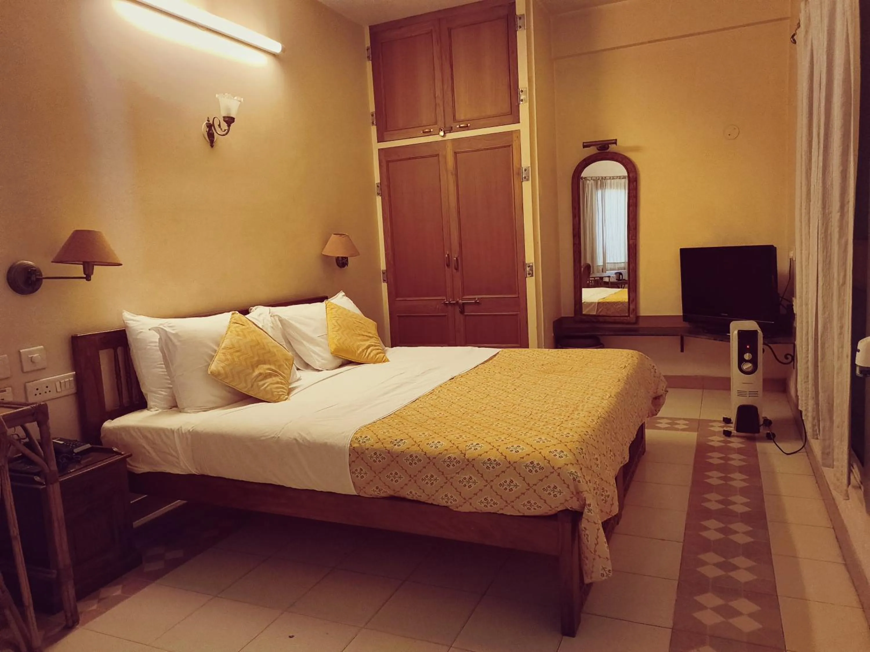 Bedroom, Bed in Om Niwas Suite Hotel