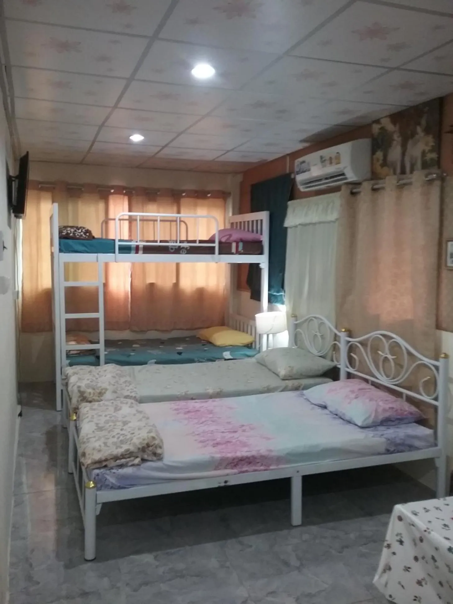 Bed in Danee Hostel