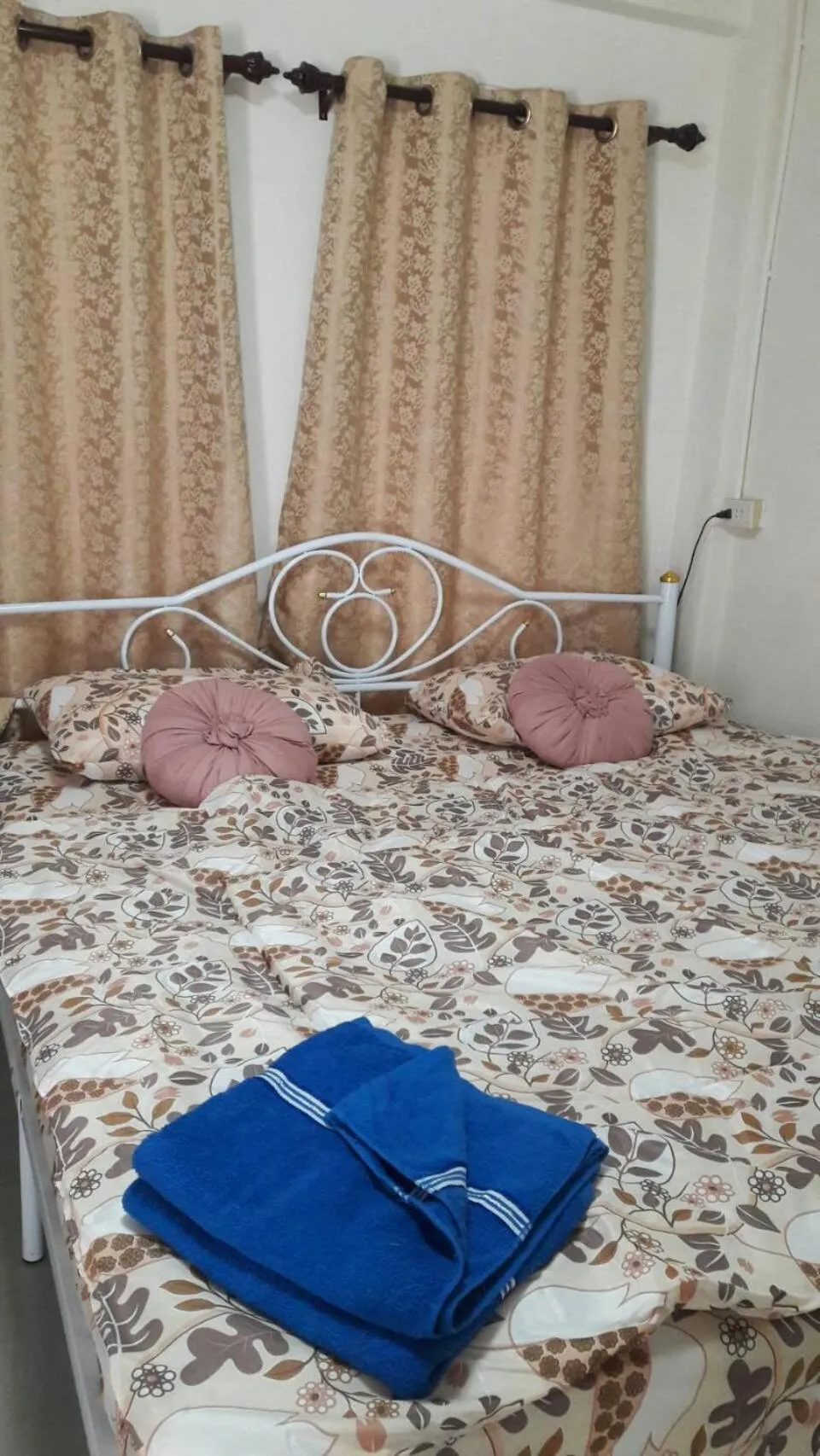 Bed in Danee Hostel