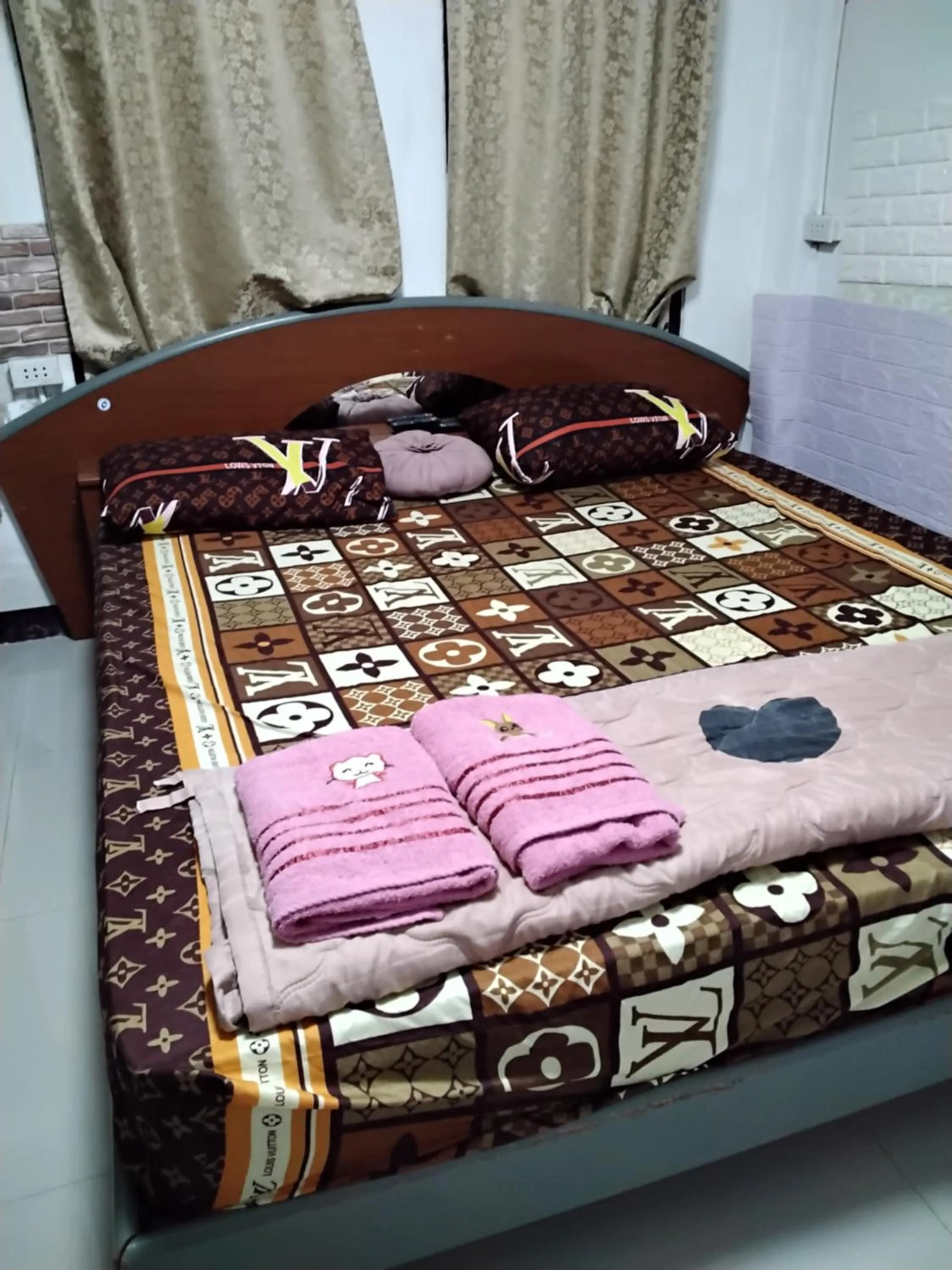 Bed in Danee Hostel