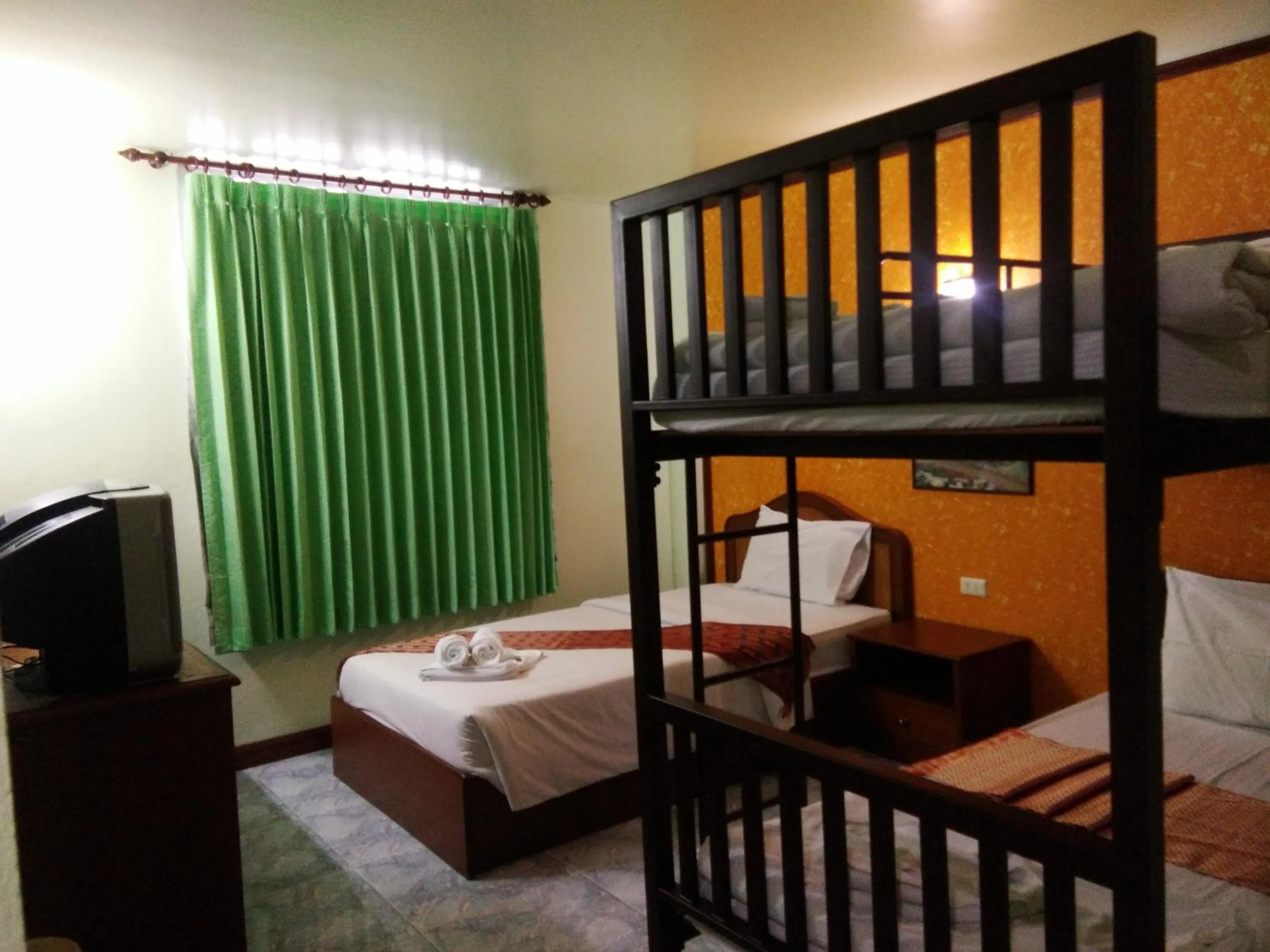 Decorative detail, Bed in Thepparat Lodge Krabi