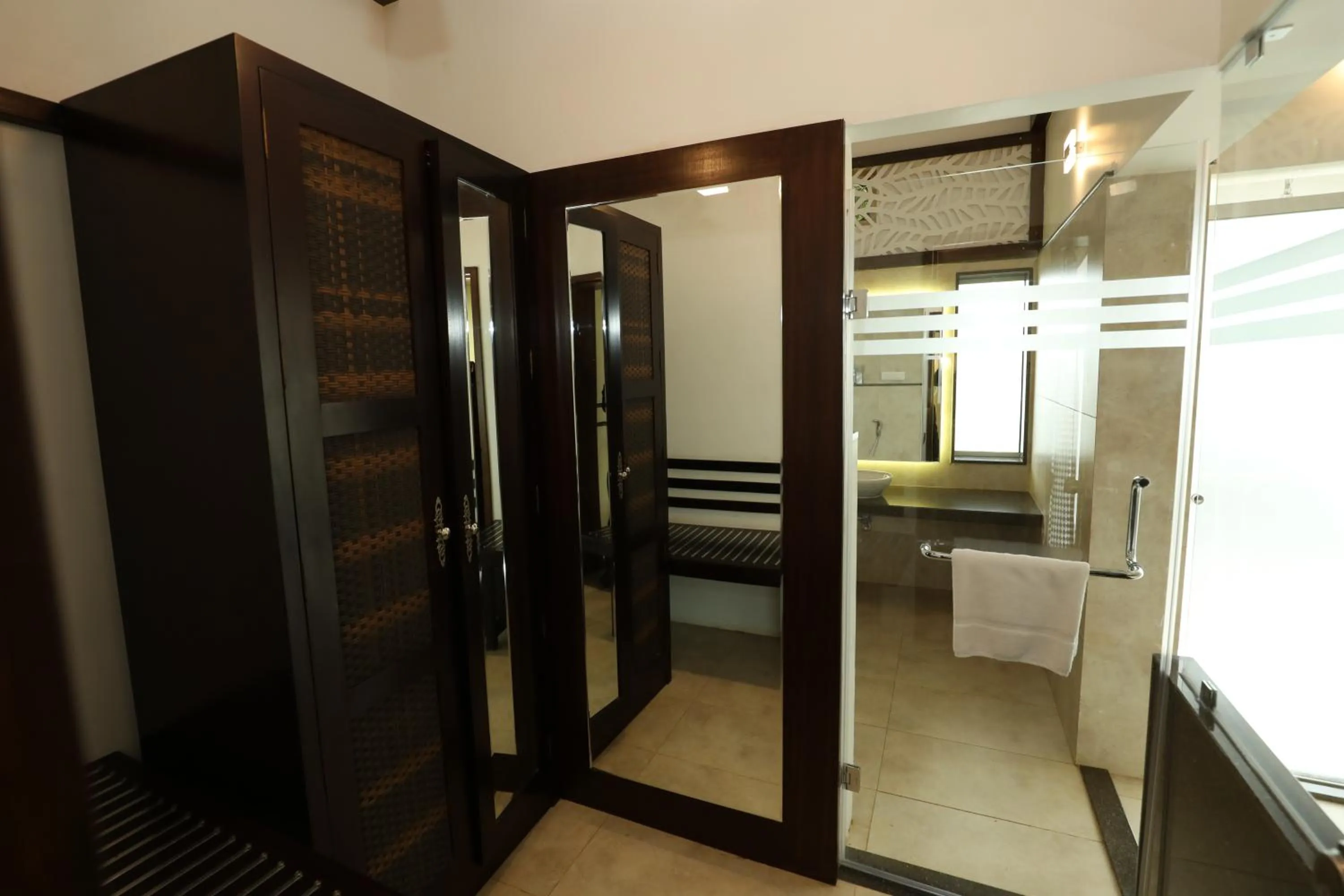 Bathroom in The Ocean Pearl Resort And Spa