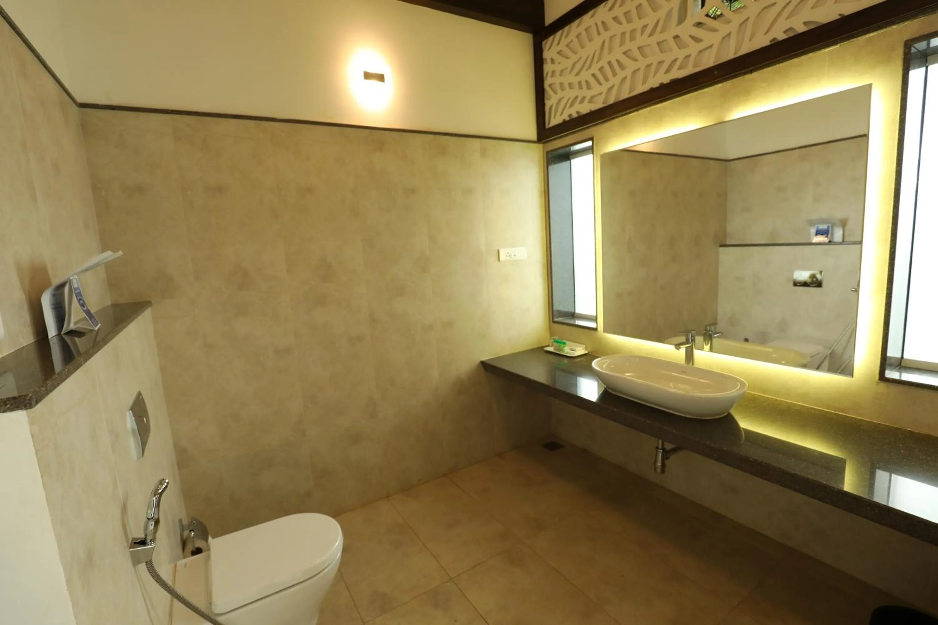 Bathroom in The Ocean Pearl Resort And Spa