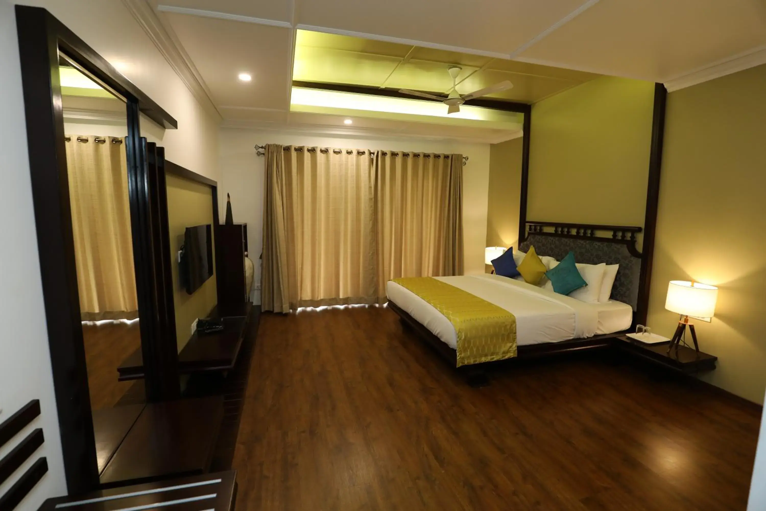 Suite with Balcony in The Ocean Pearl Resort And Spa Suite with Balcony in The Ocean Pearl Resort And Spa