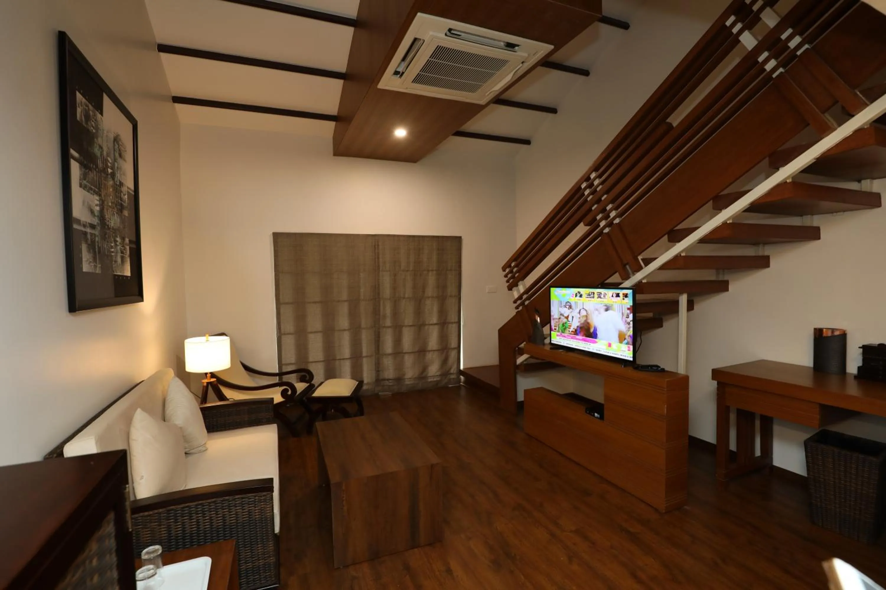 Living room in The Ocean Pearl Resort And Spa