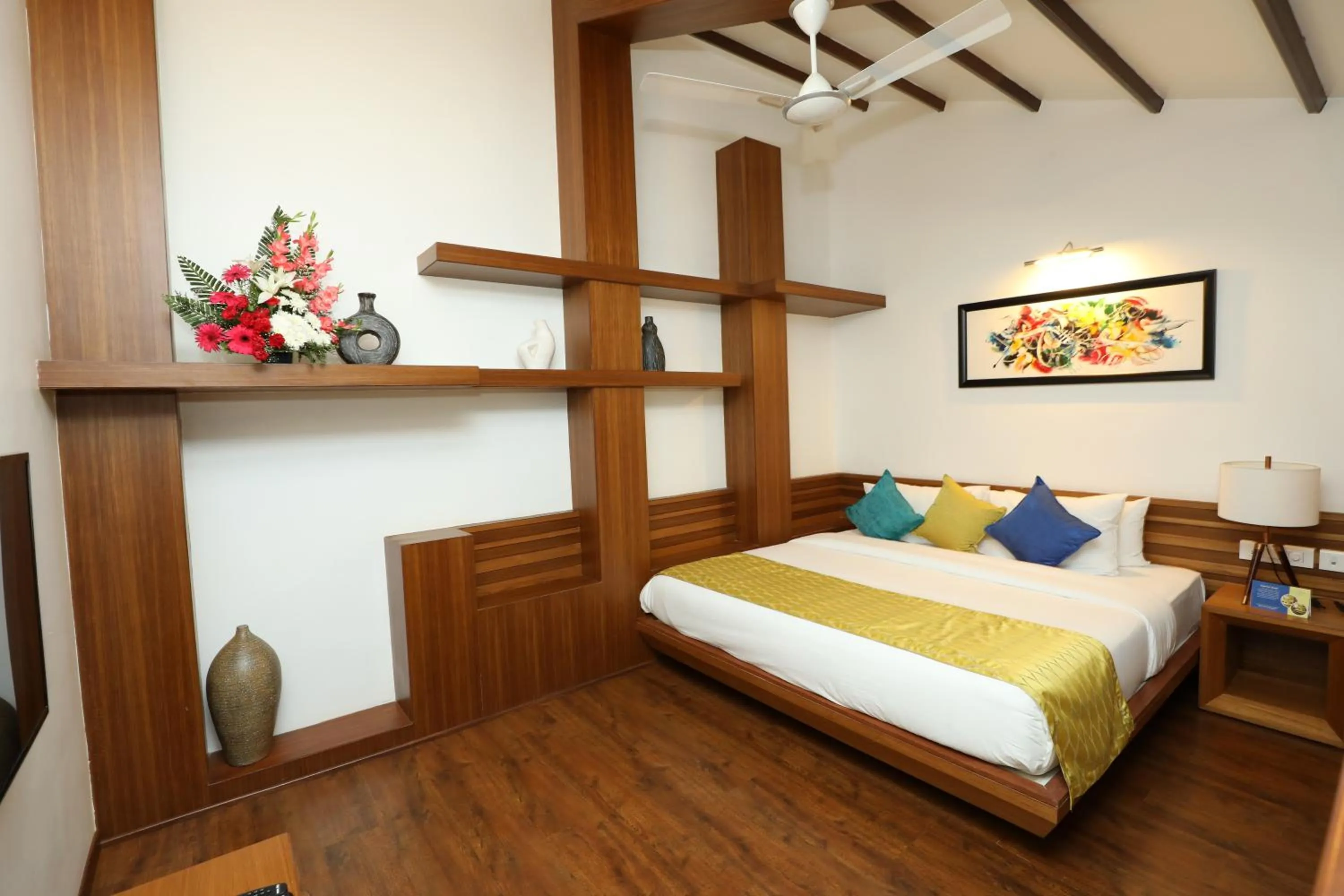 Mountain view, Bed in The Ocean Pearl Resort And Spa