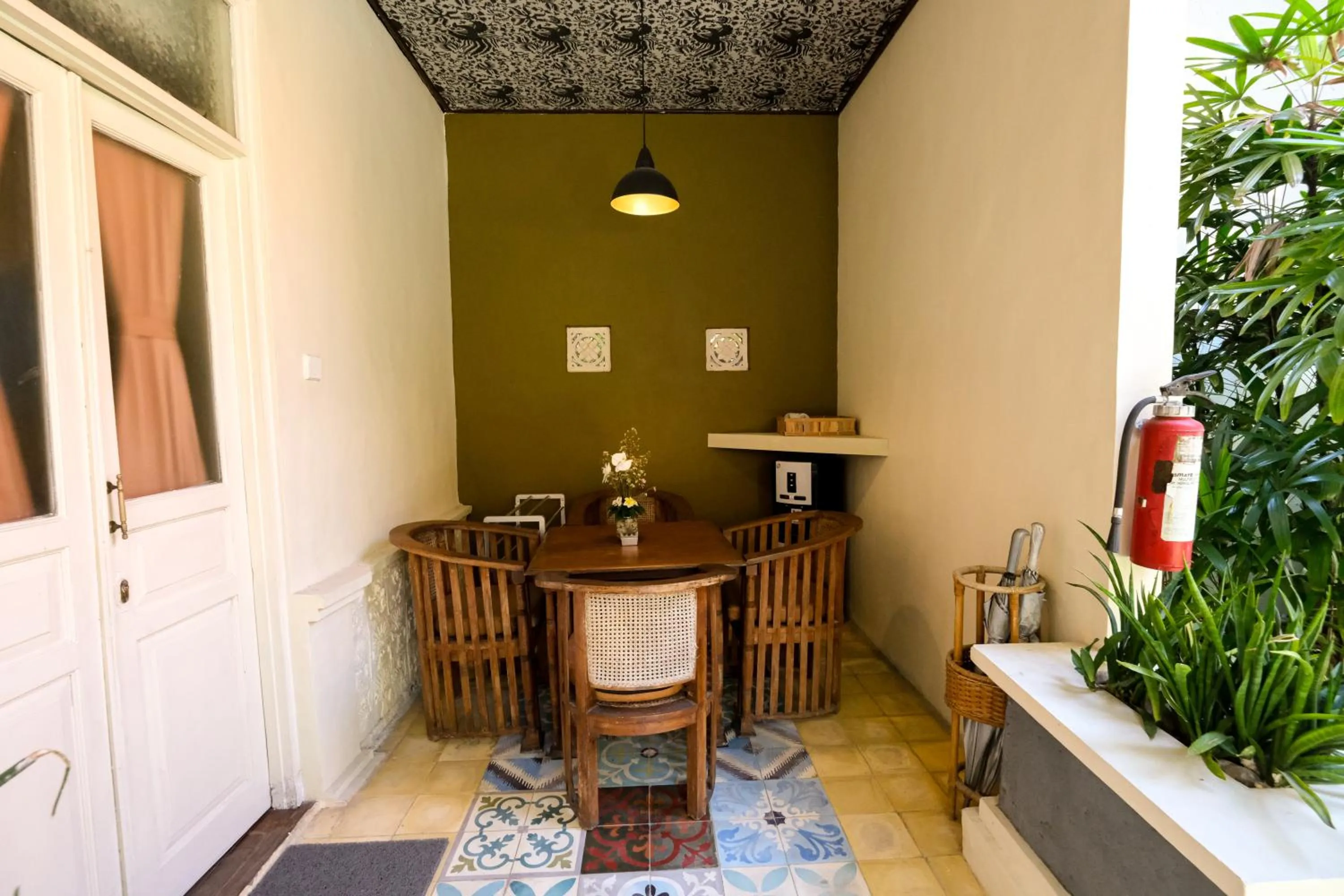 Patio in Peneeda View Beach Hotel