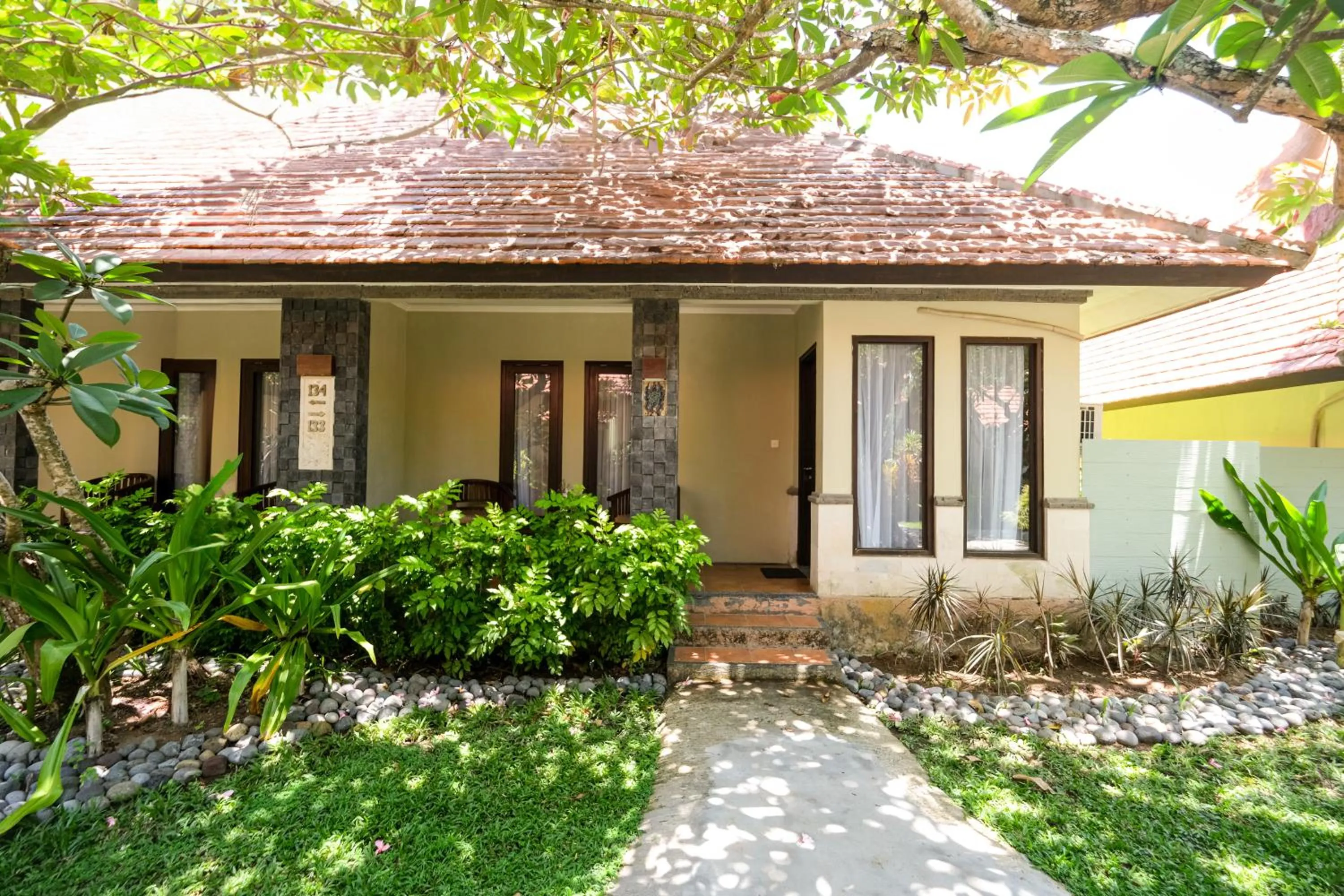 Property building in Peneeda View Beach Hotel