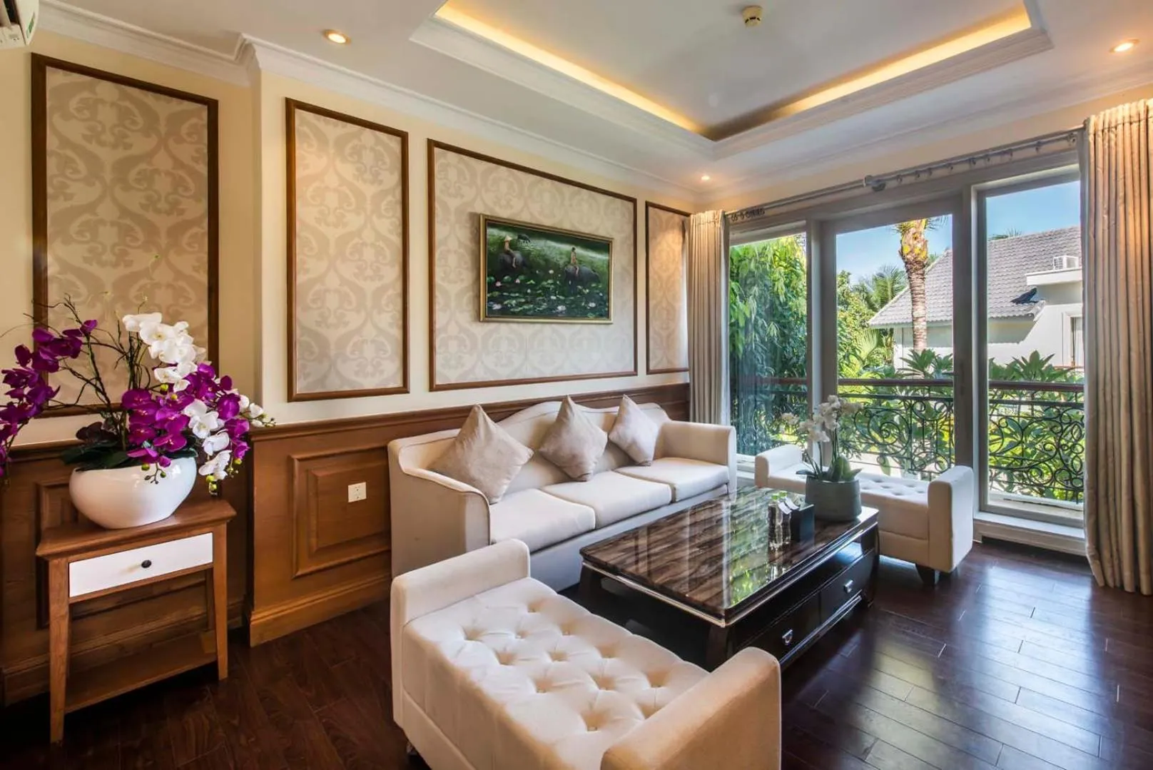 Living room in Hon Tam Resort