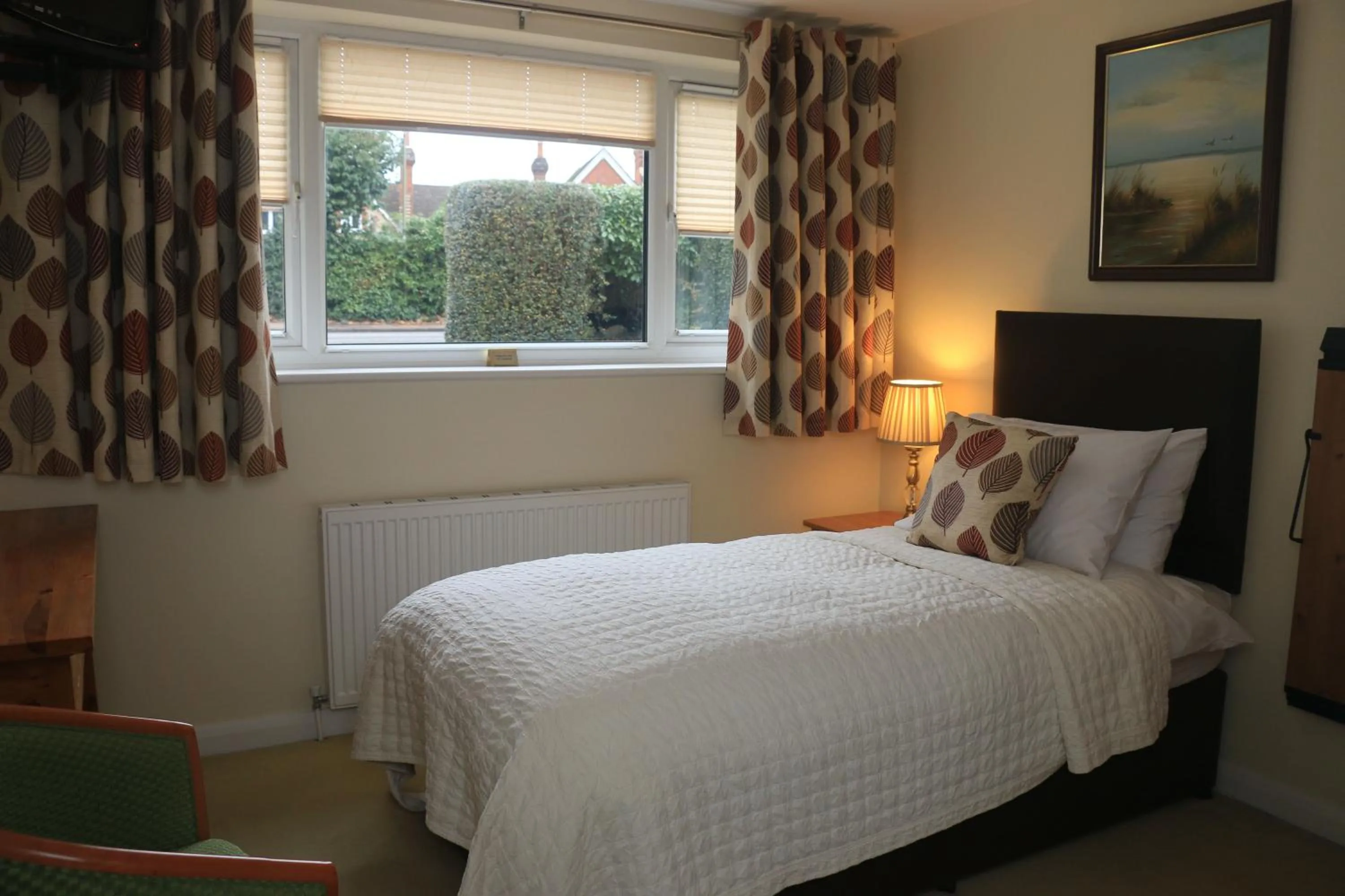 Photo of the whole room, Bed in Dawyk Beech Guesthouse