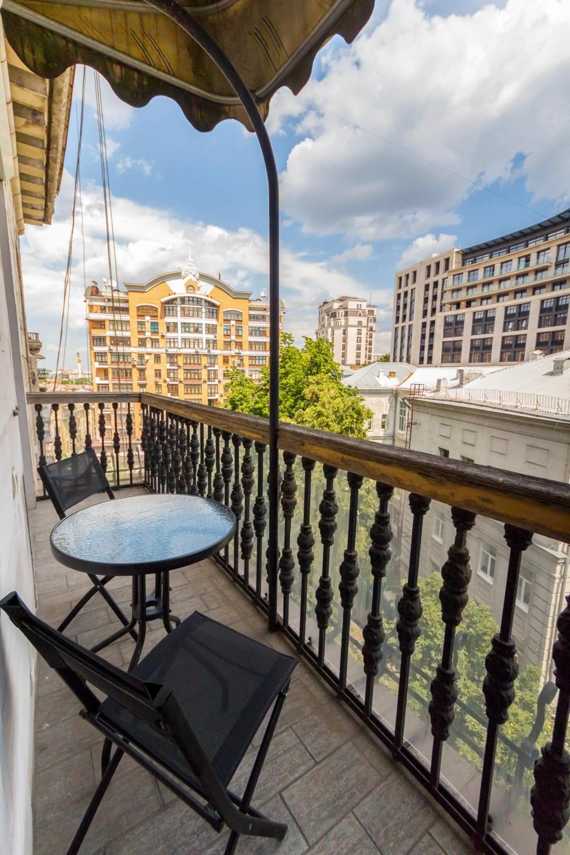 Central Dayflat Apartments