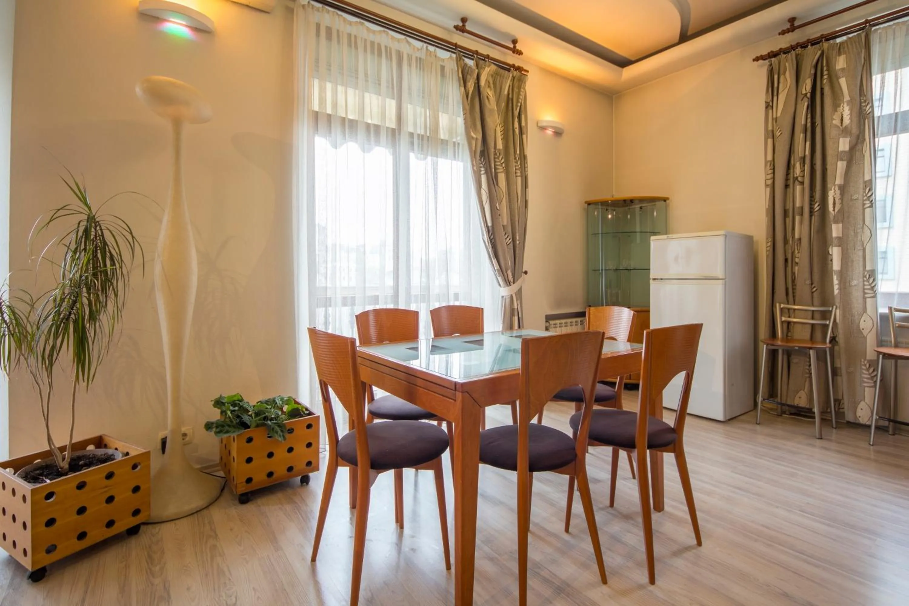 Dining area in Central Dayflat Apartments