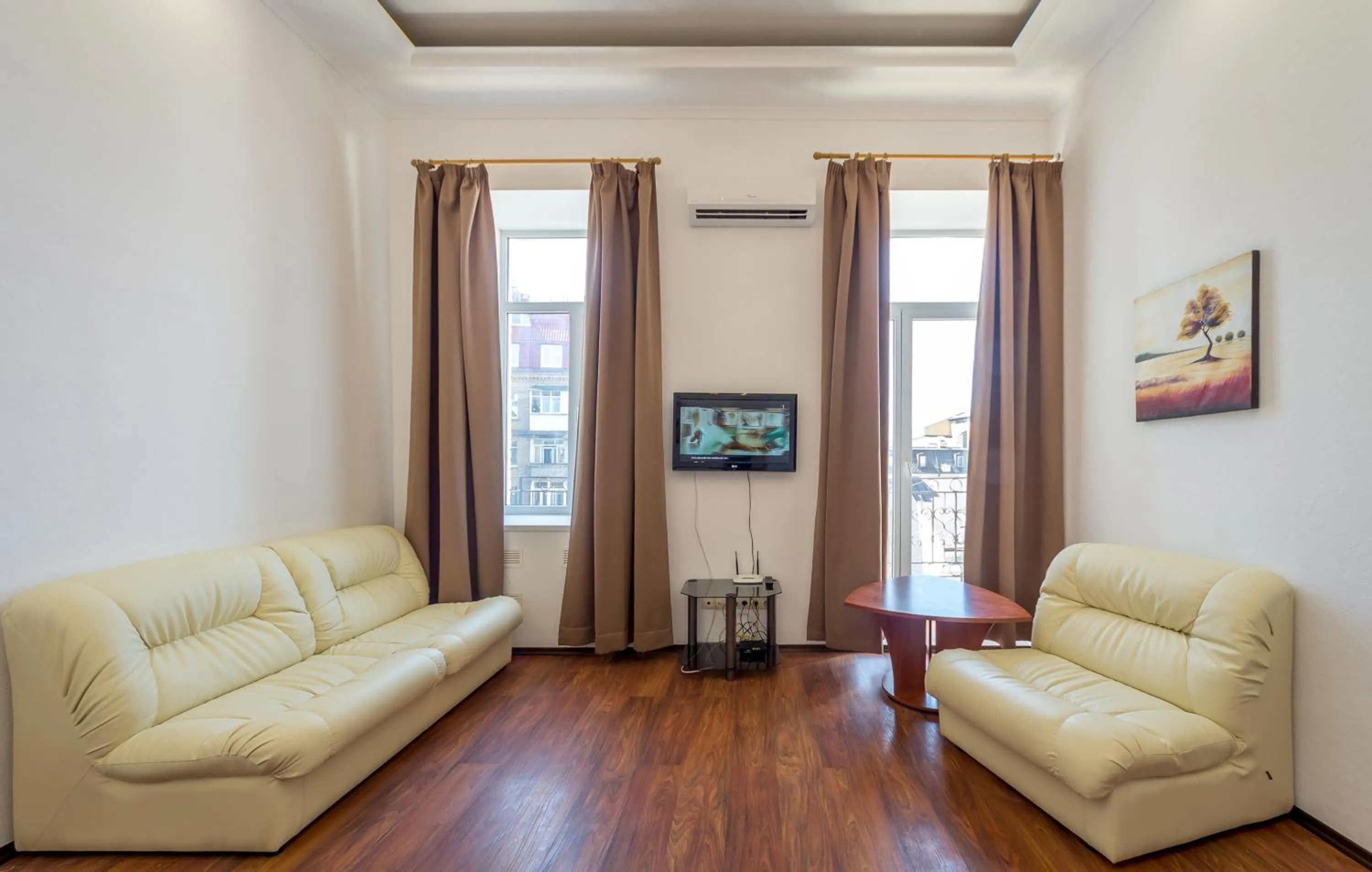 TV and multimedia in Central Dayflat Apartments