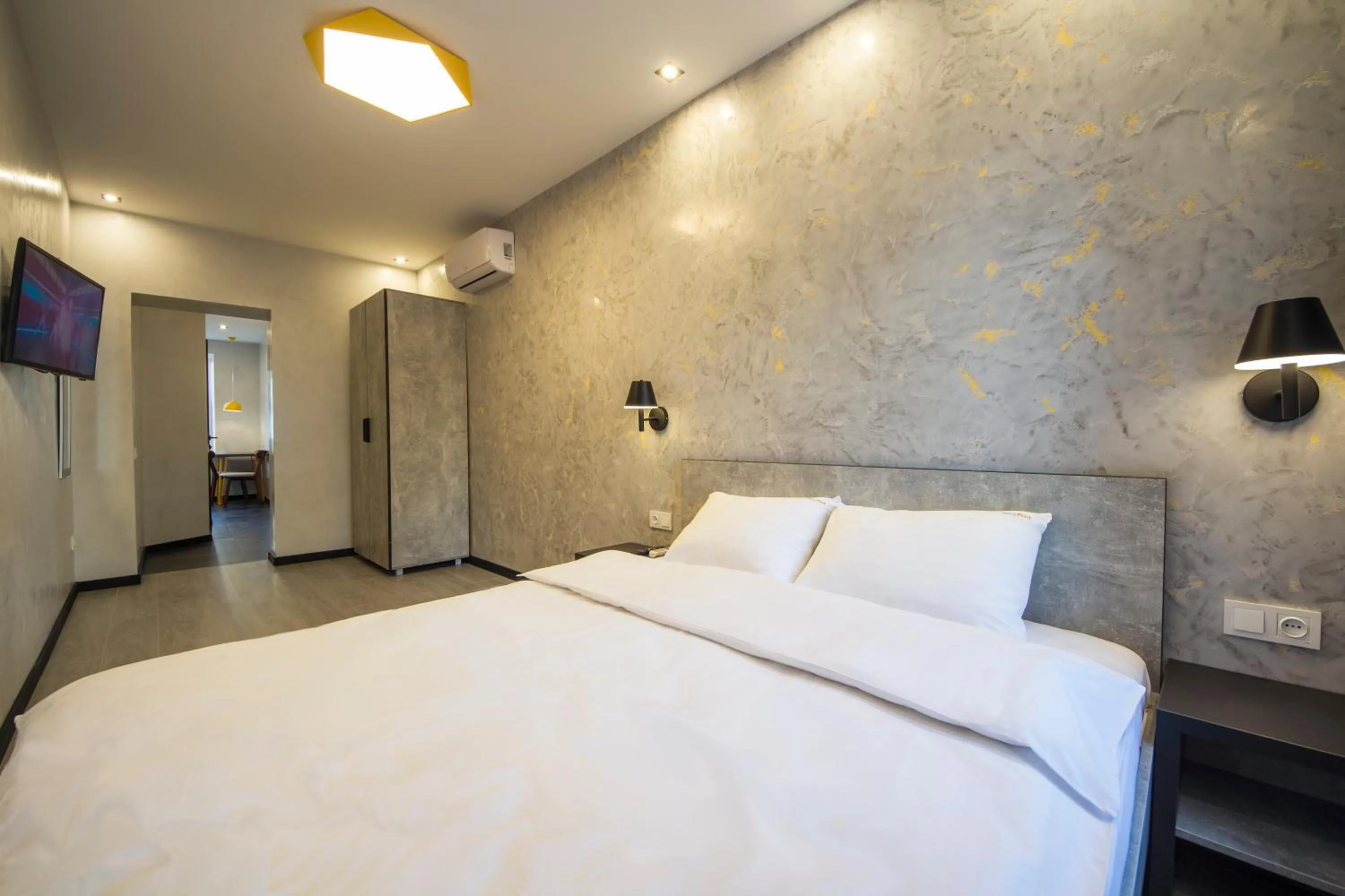 TV and multimedia, Bed in Central Dayflat Apartments