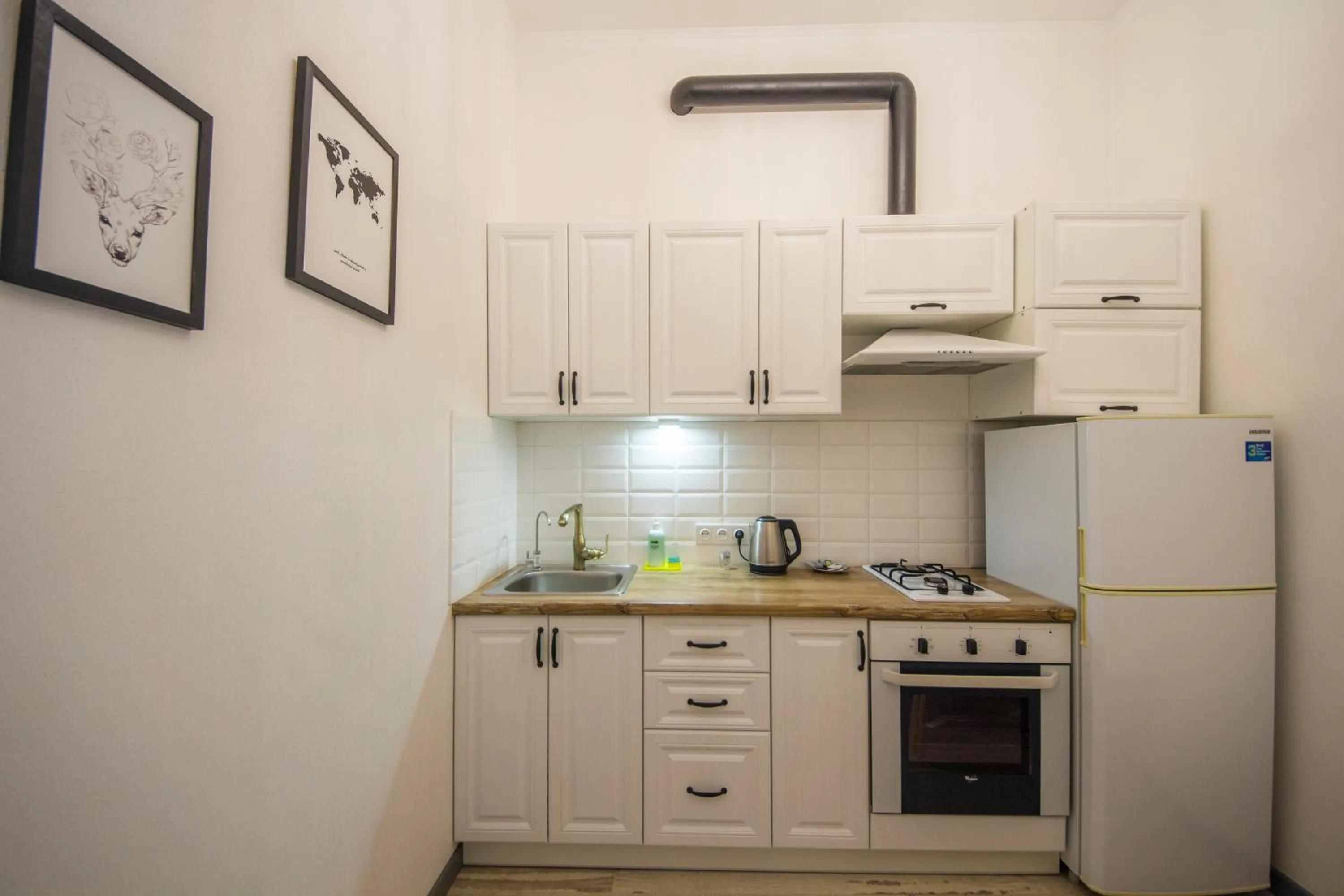 Kitchen or kitchenette in Central Dayflat Apartments