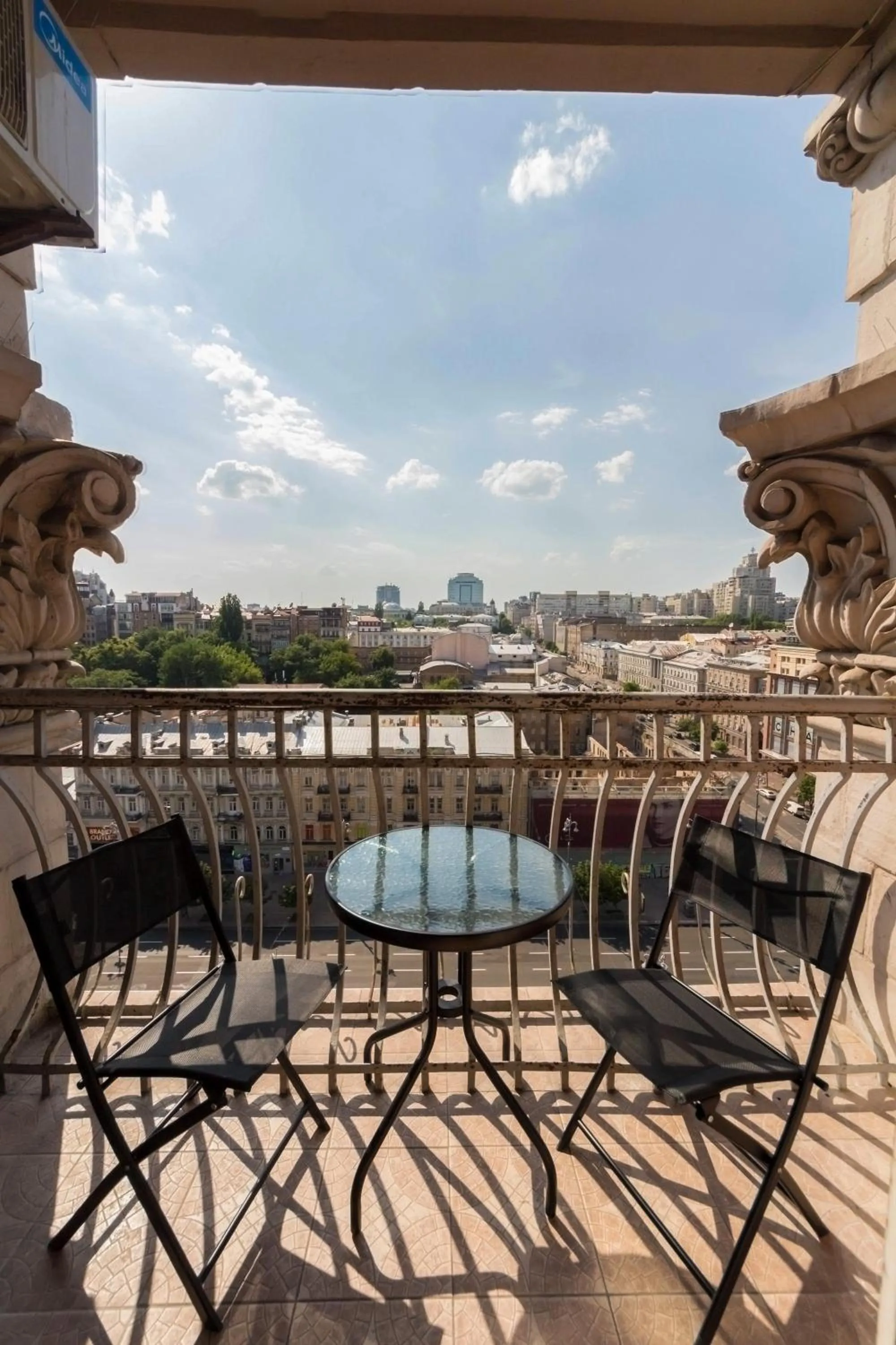 Central Dayflat Apartments