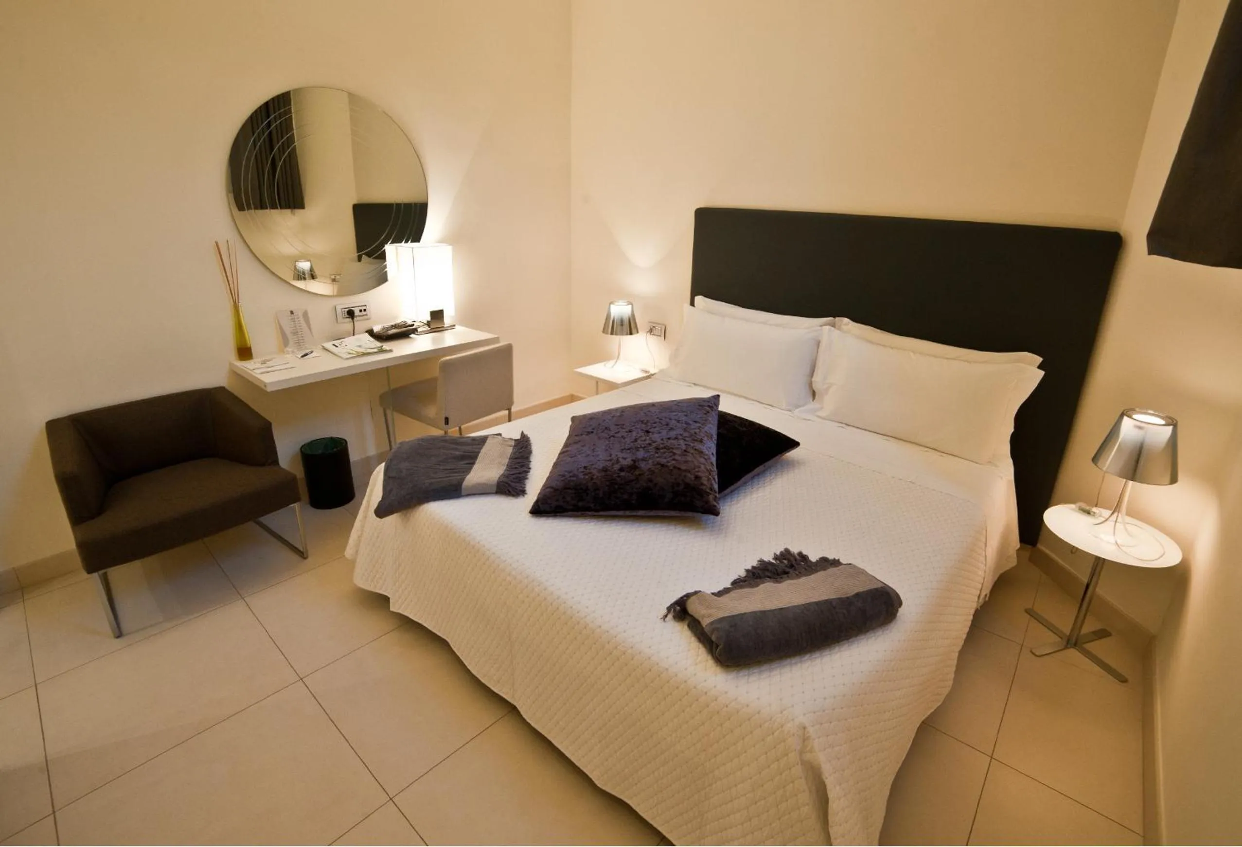 Photo of the whole room, Bed in Town House Cavour