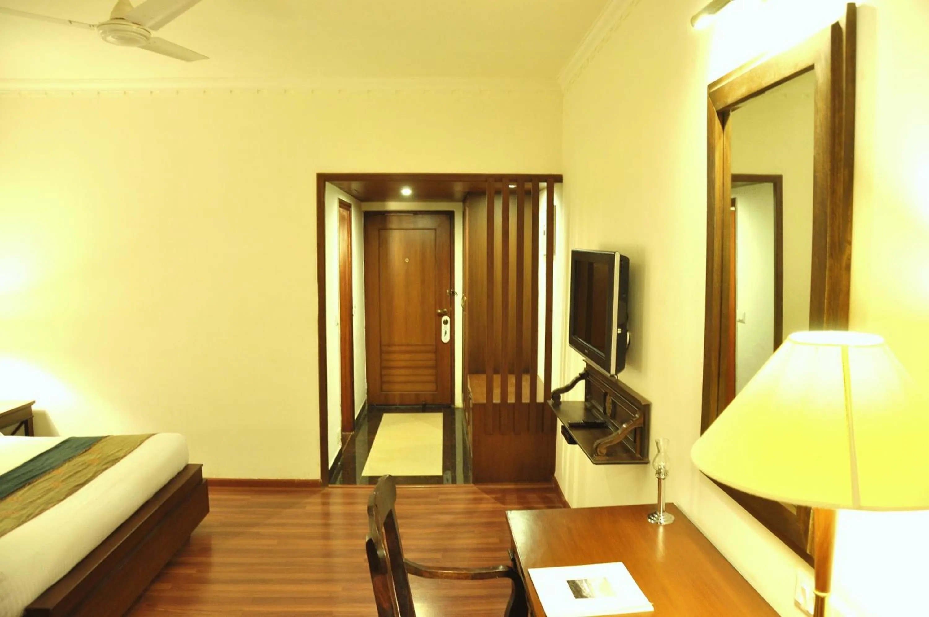 Photo of the whole room, Bed in Devasthali - The Valley of Gods