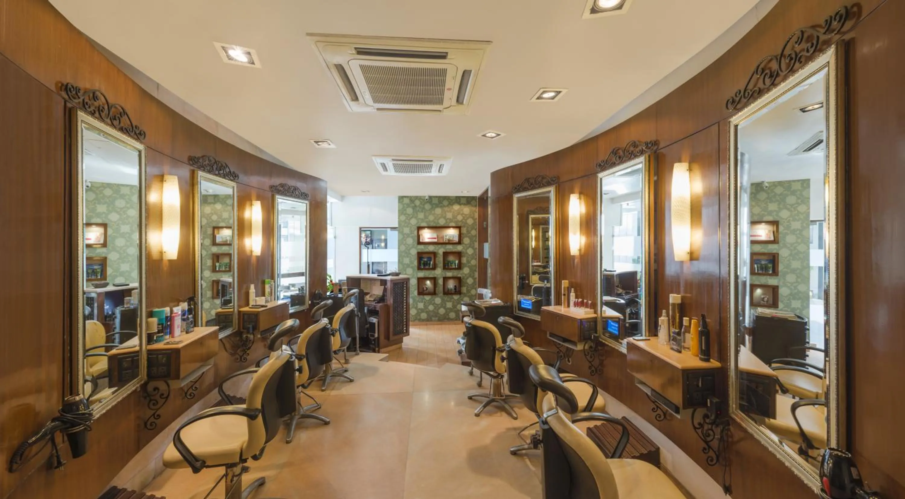 Spa and wellness centre/facilities in The Regenza By Tunga