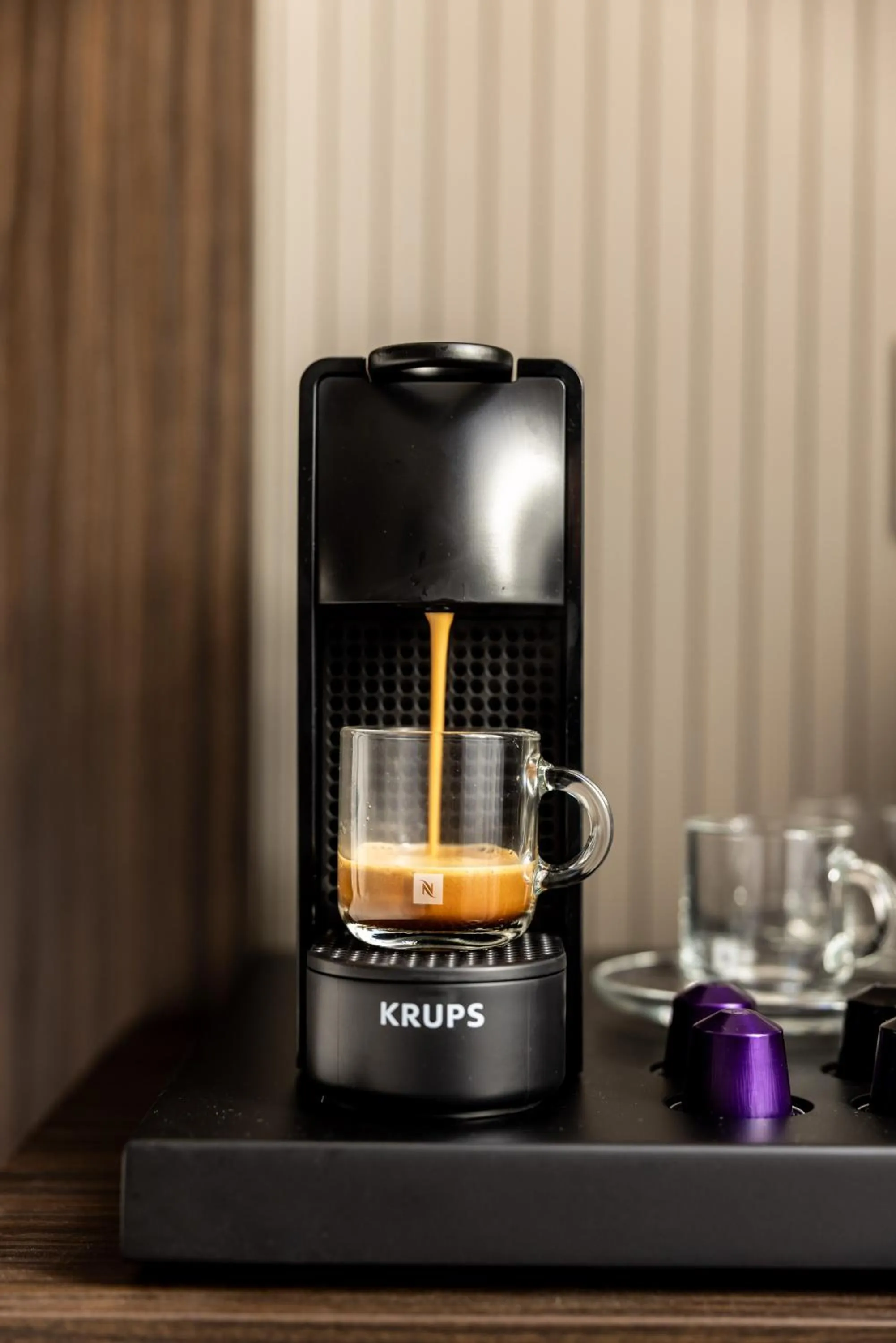 Coffee/tea facilities in Aramis Deluxe Rooms