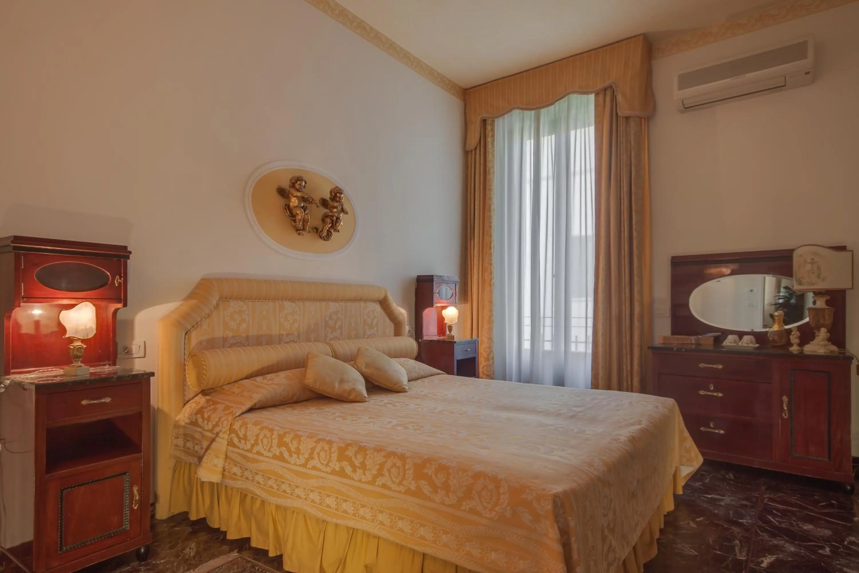 Bedroom, Bed in Florence Dream Domus