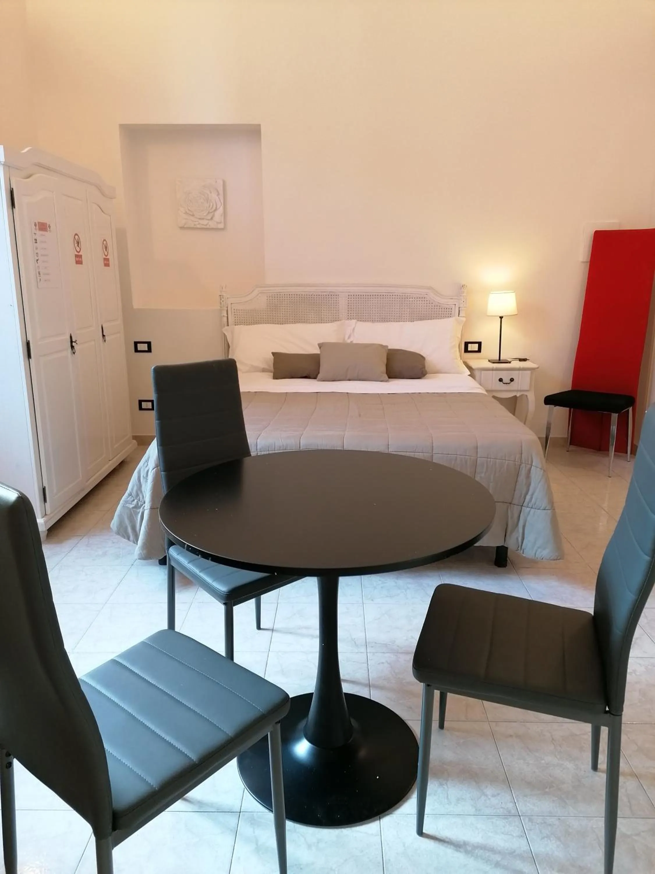 Bed in Leone X Guest House