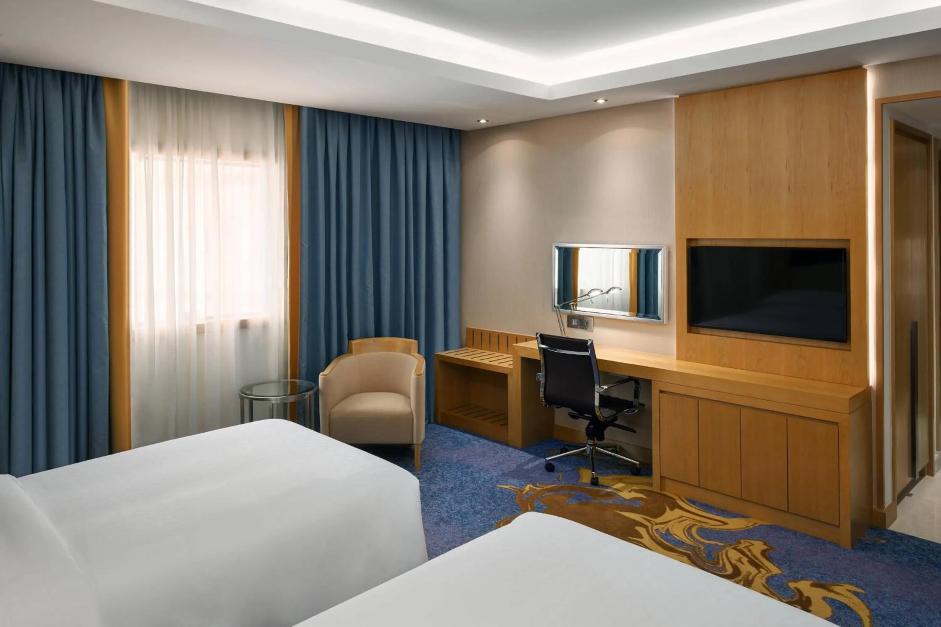 Photo of the whole room, Bed in Sheraton Makkah Jabal Al Kaaba Hotel