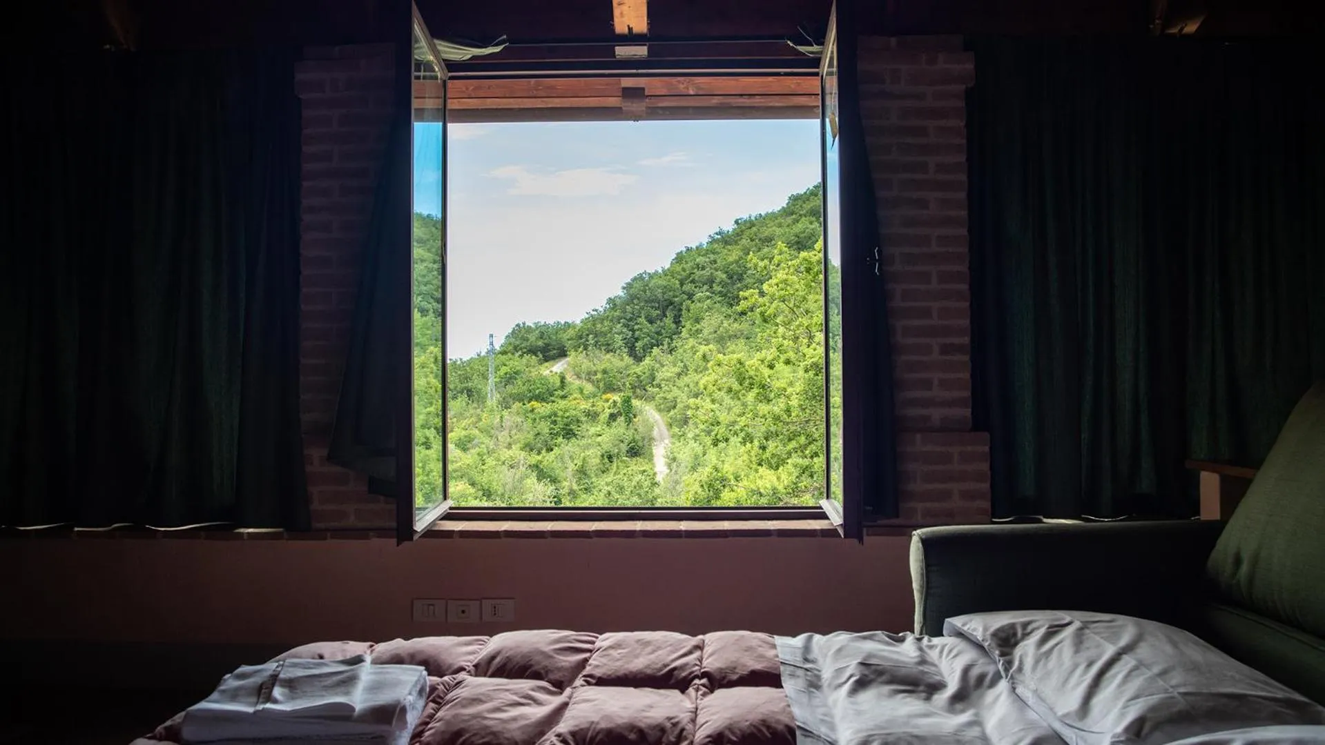 View (from property/room), Bed in Casale Merlino