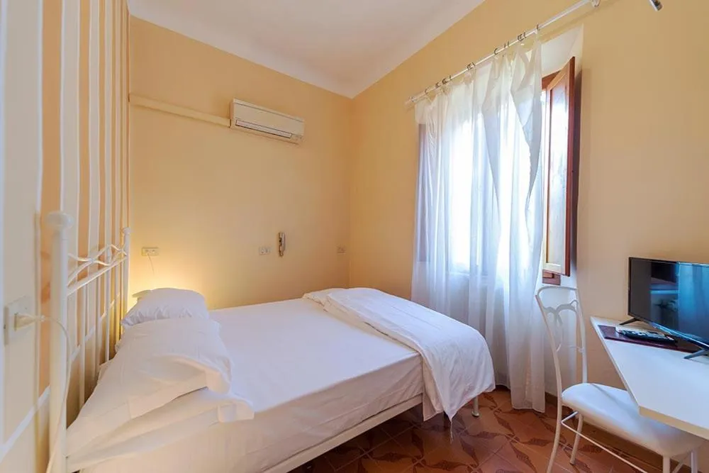 Bed in Hotel Casa Lupi