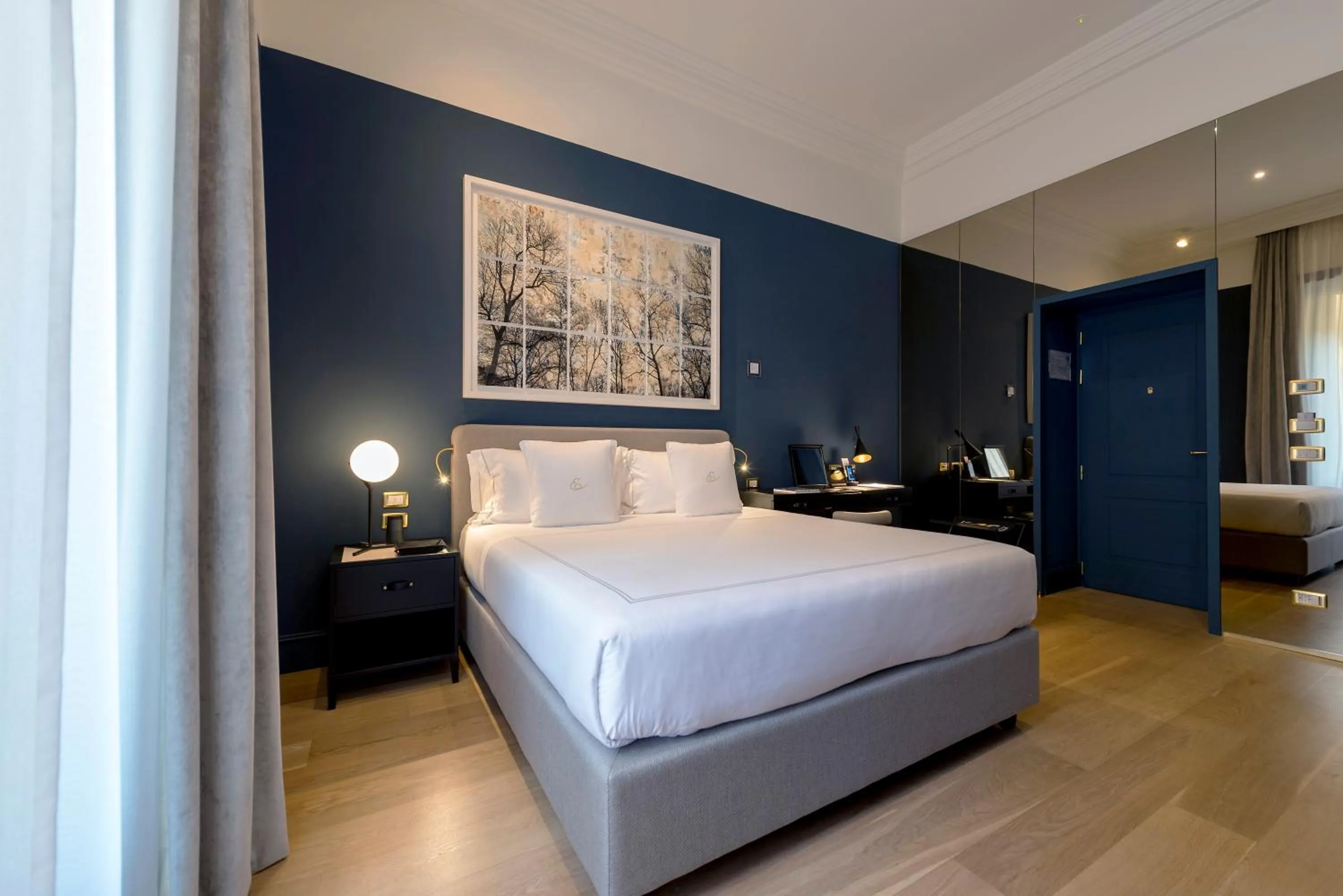 Bed in Elizabeth Unique Hotel | a Member of Design Hotels™