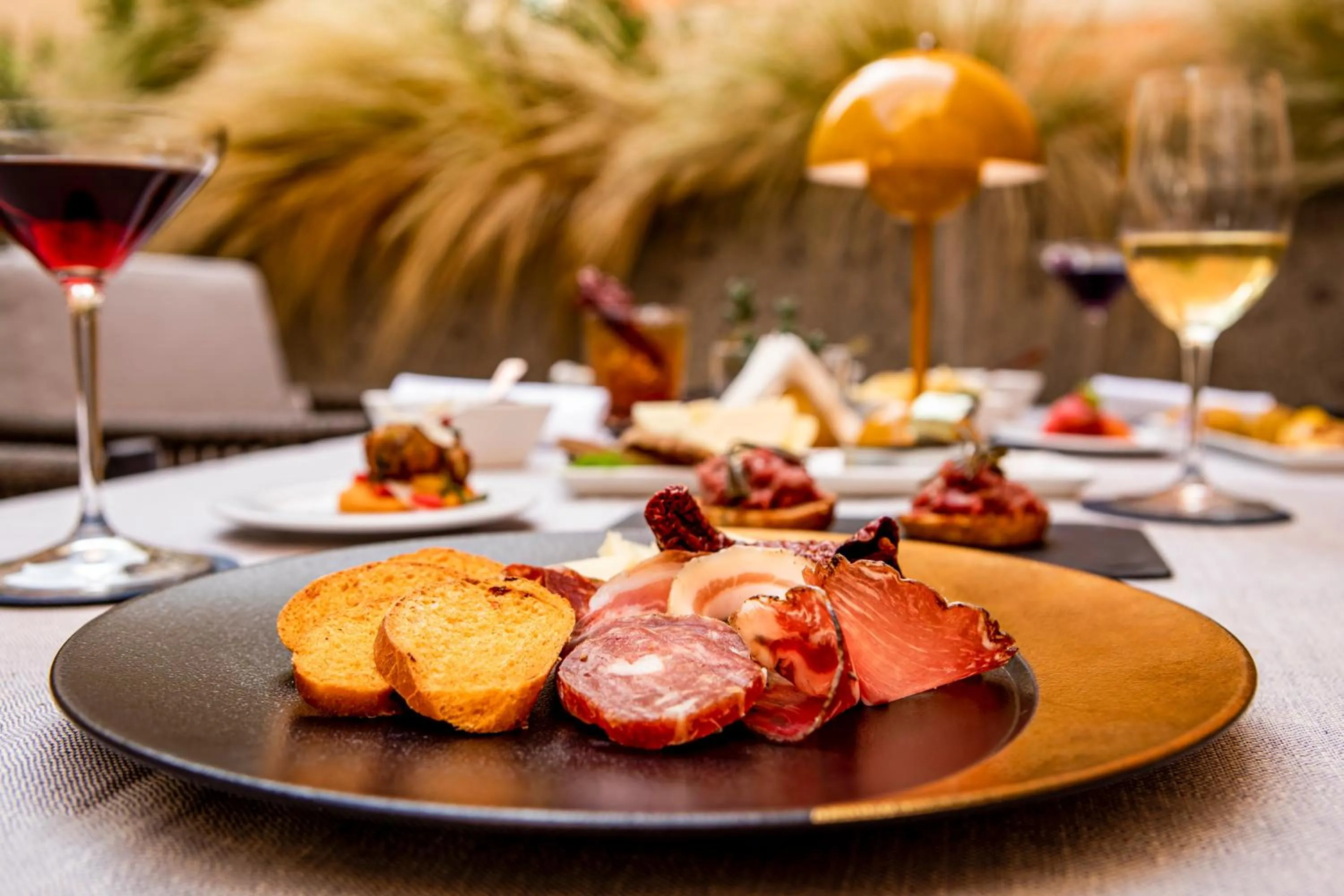 Restaurant/places to eat in Elizabeth Unique Hotel | a Member of Design Hotels™