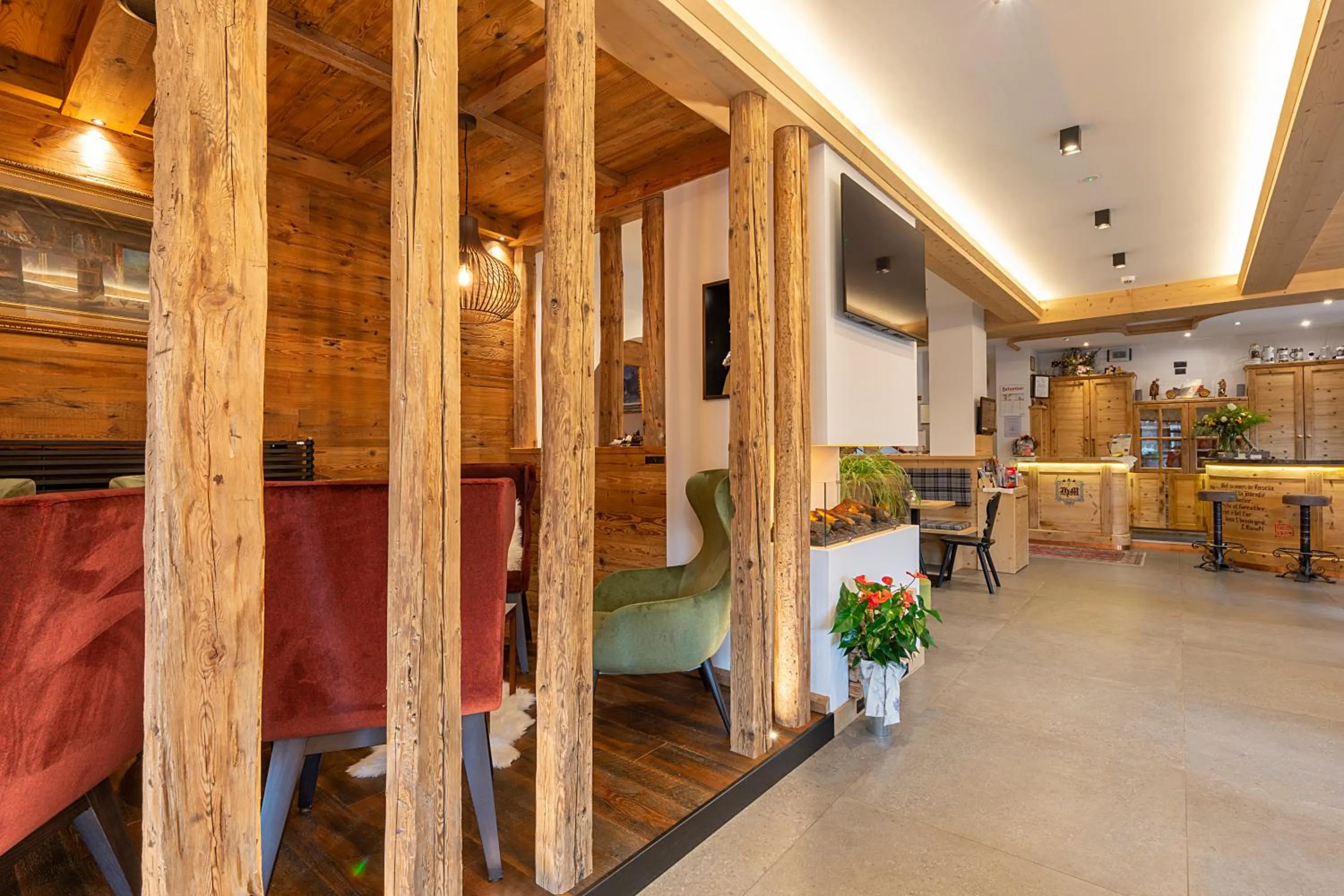 Lobby or reception in Monza Dolomites Hotel