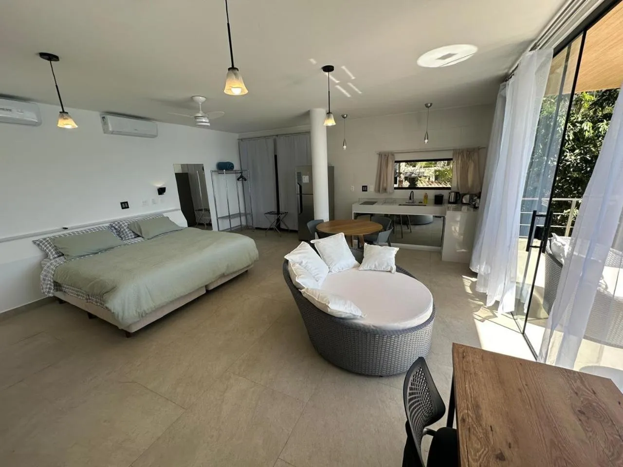 Bedroom, Bed in Asalem