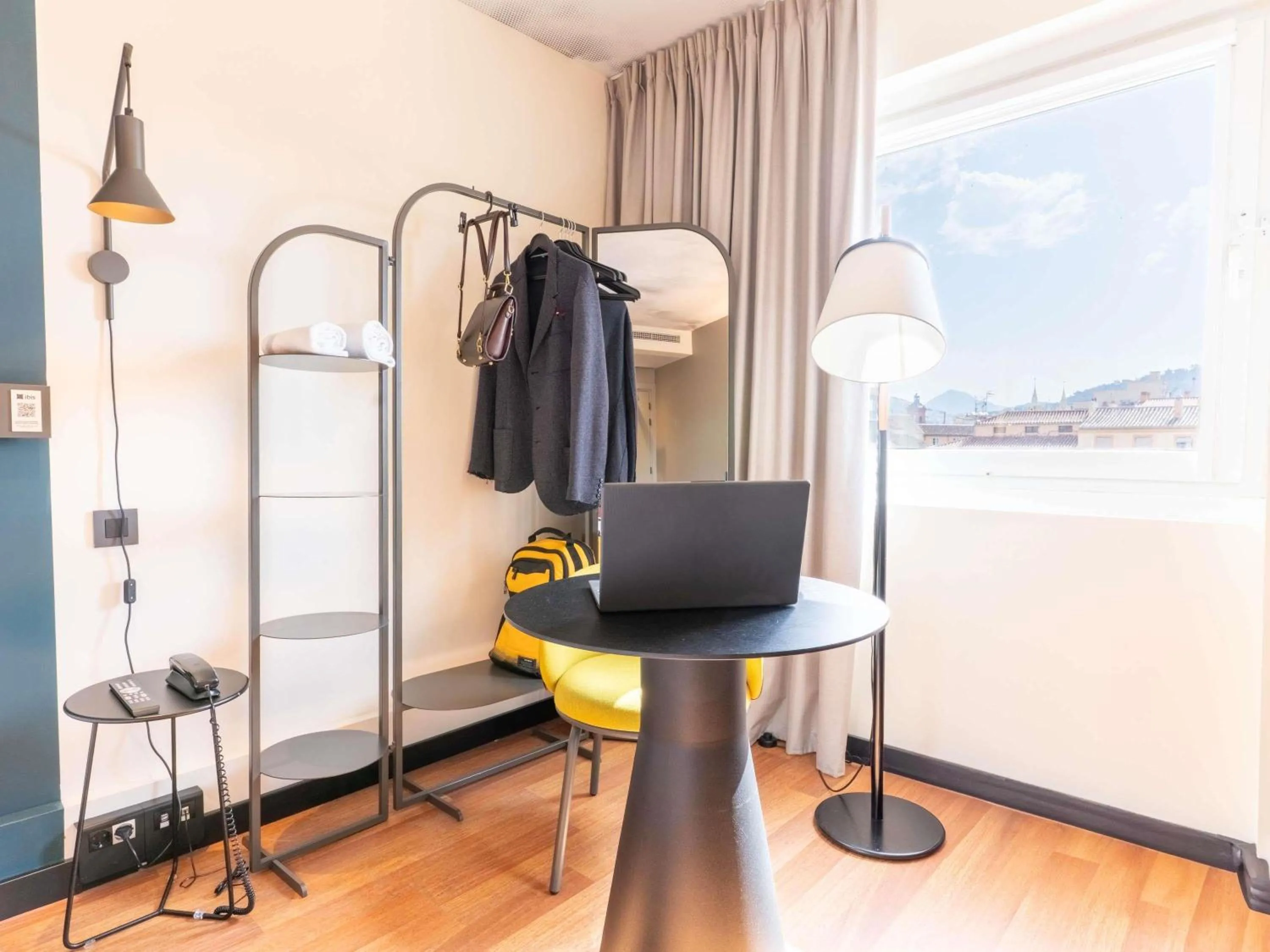 Bedroom in Ibis Malaga Centro Ciudad