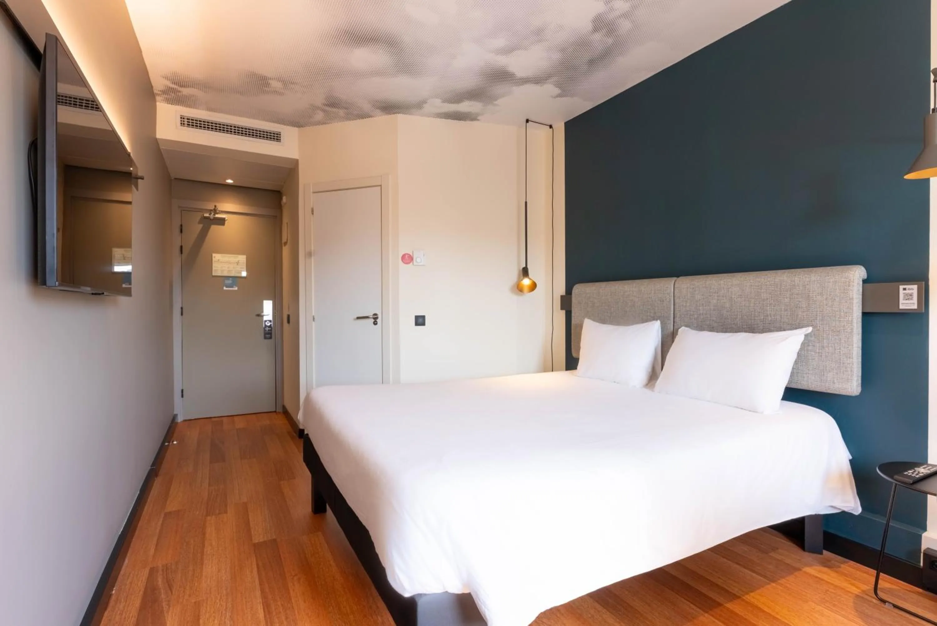 Bed in Ibis Malaga Centro Ciudad