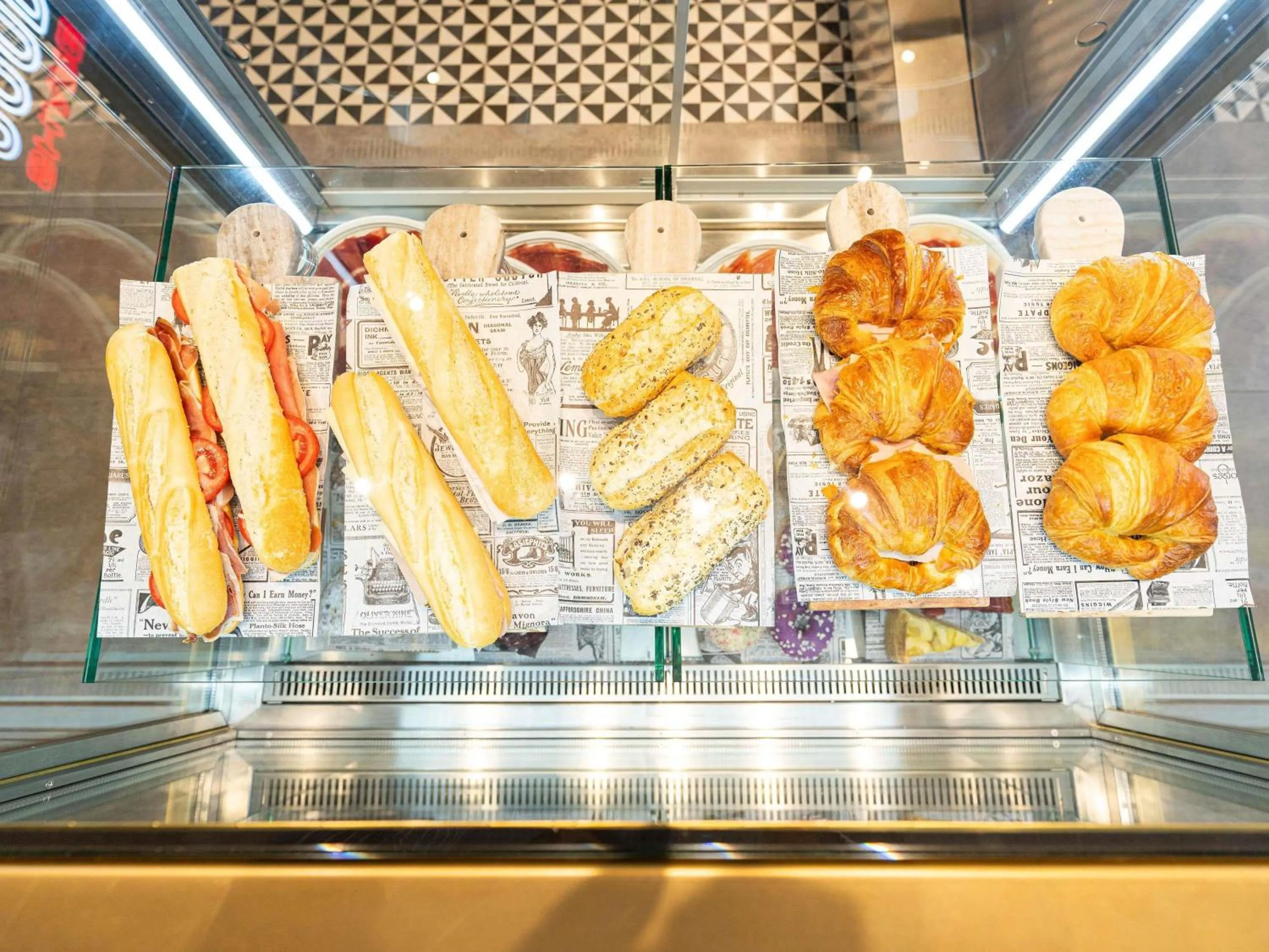 Lounge or bar in Ibis Malaga Centro Ciudad