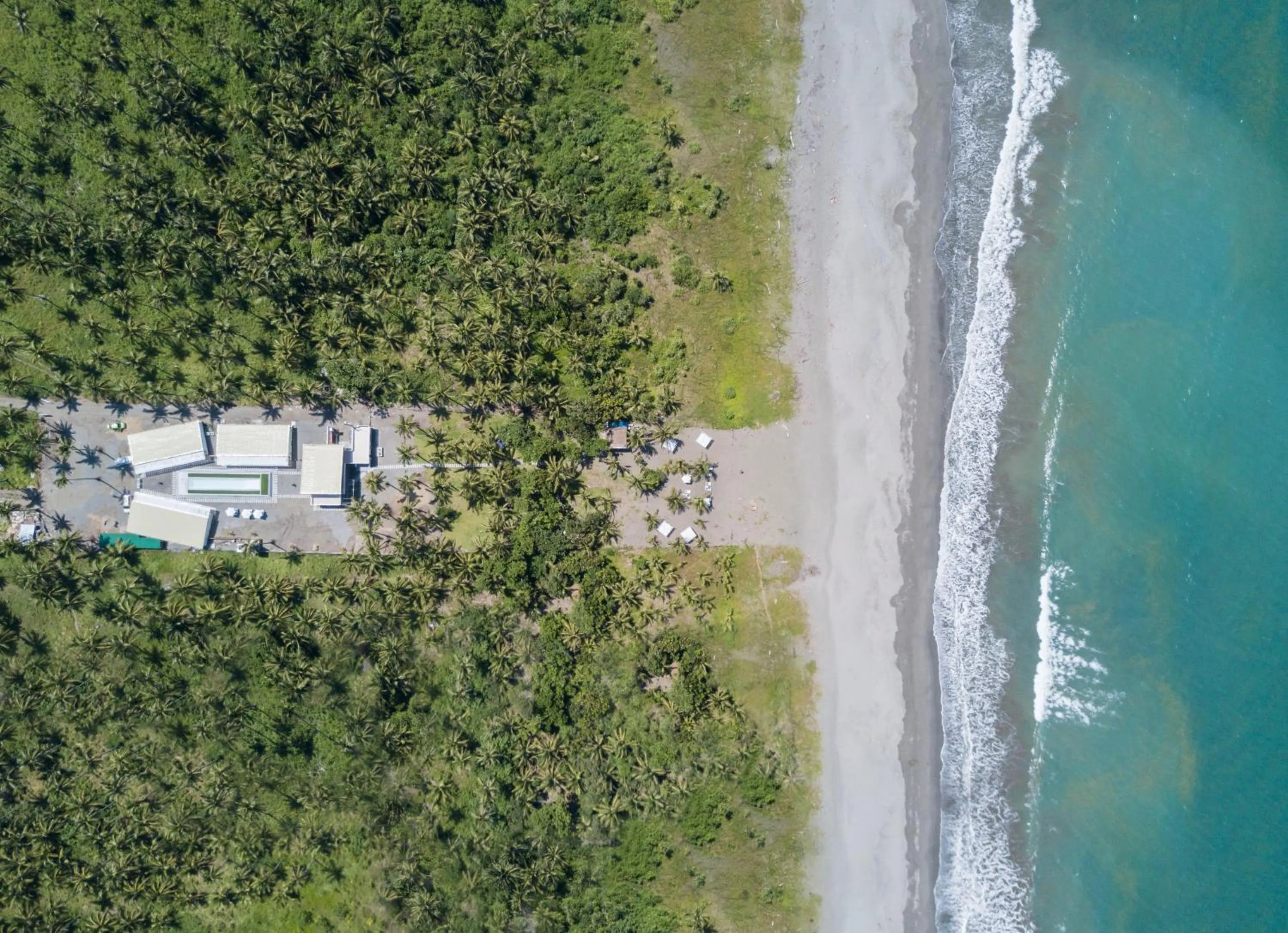 Beach in L'Sirene Boutique Resort