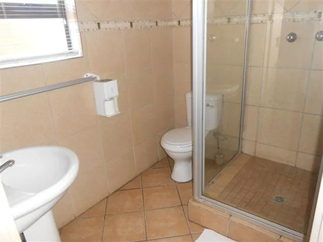 Shower in Platinum Lodge Polokwane