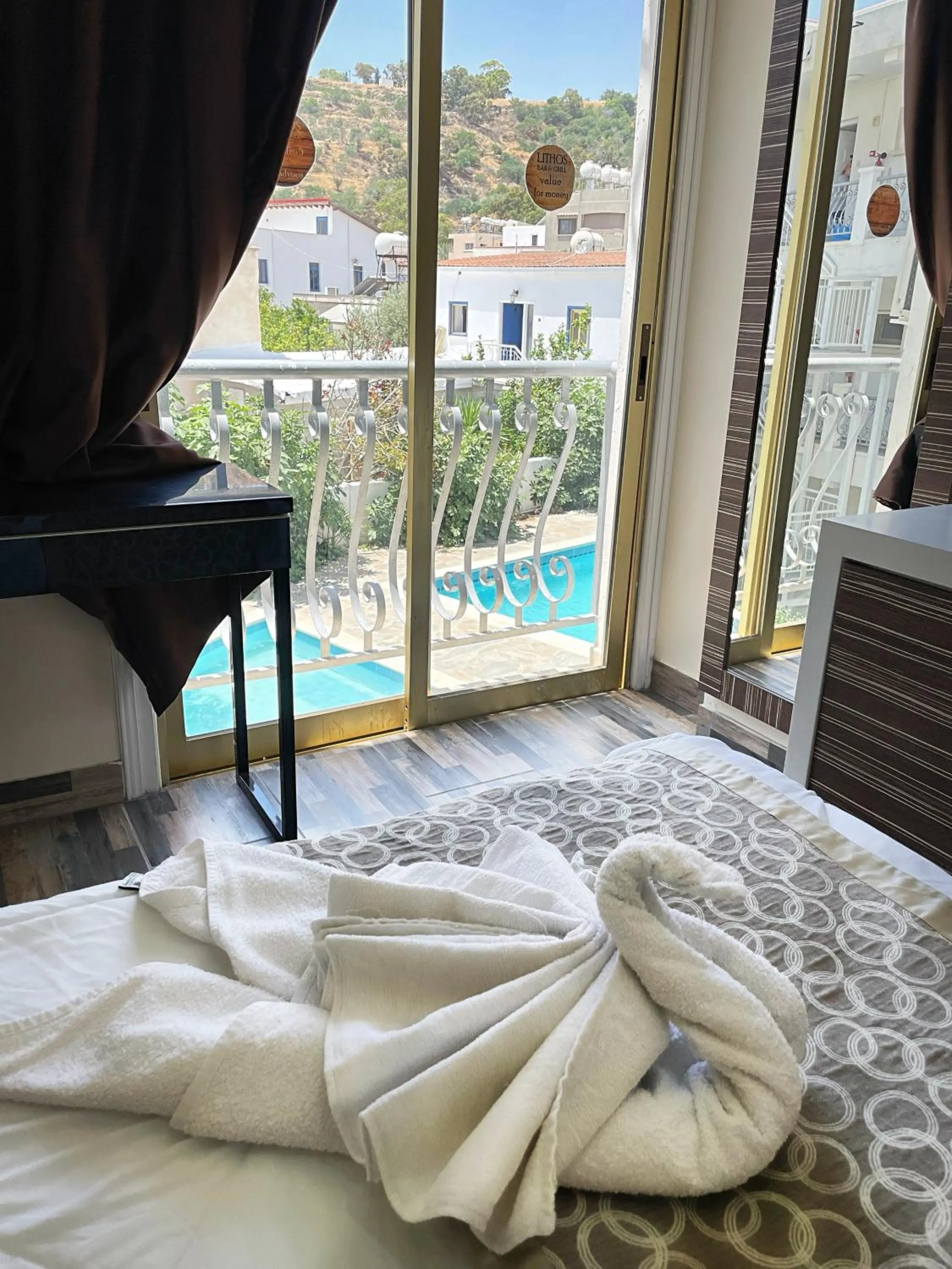 Bed in Antonis G. Hotel Apartments