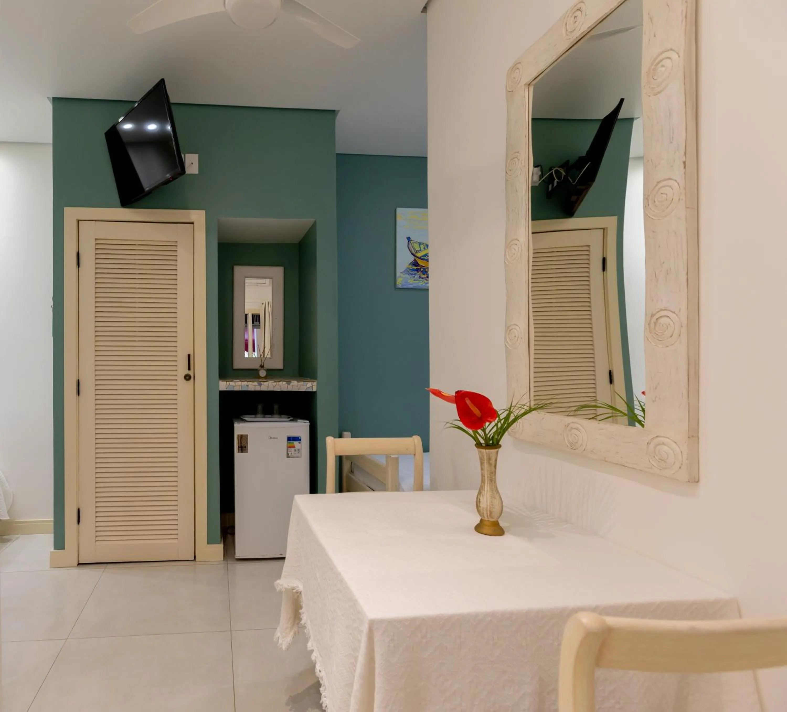 TV and multimedia in Pousada Casablanca