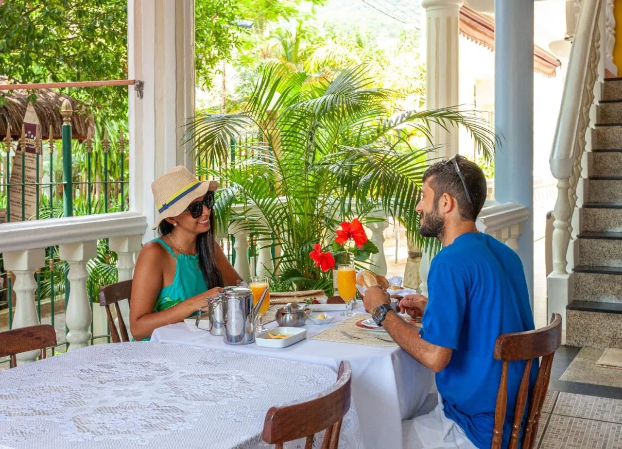 People in Pousada Casablanca