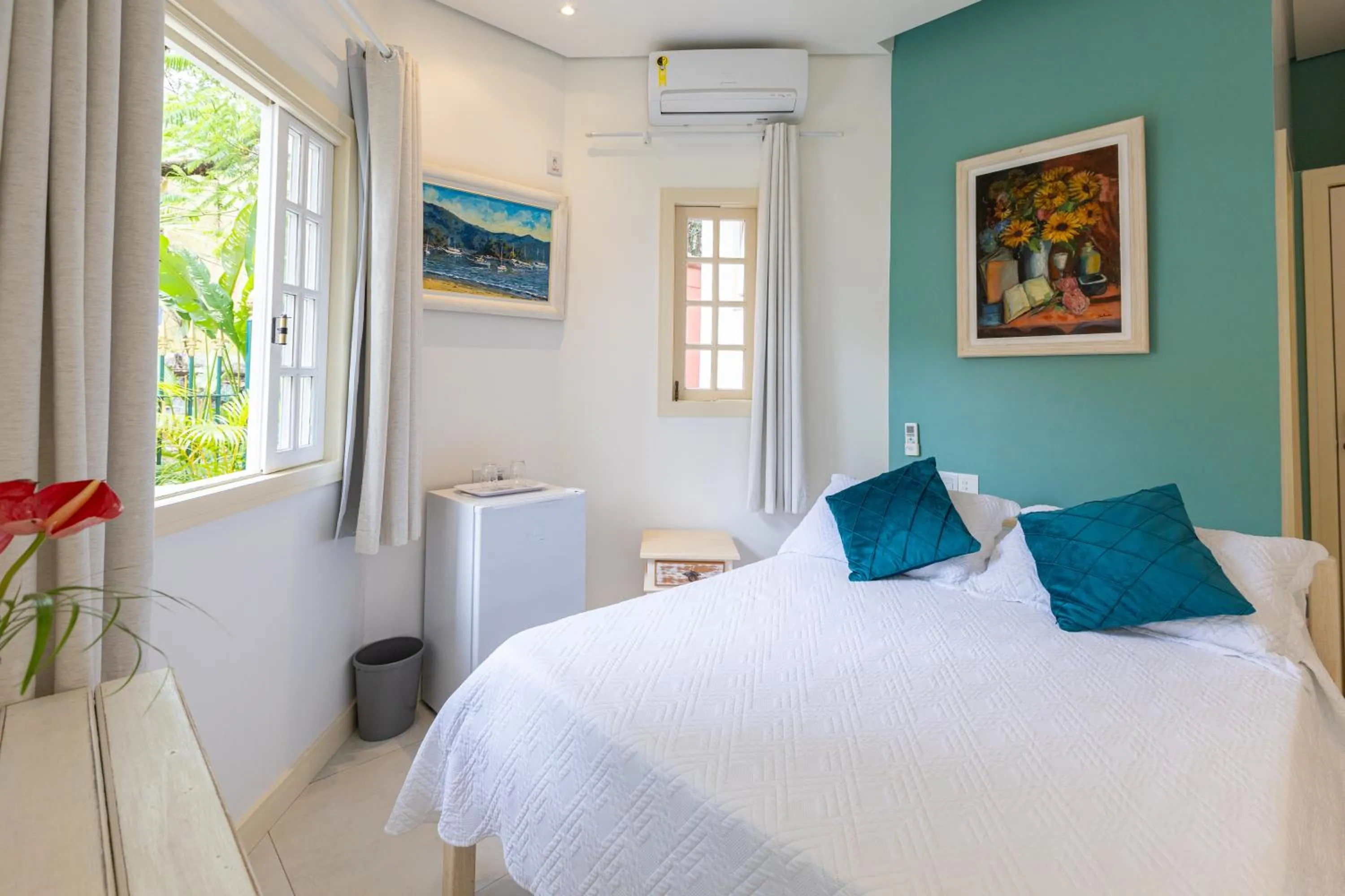 Bedroom, Bed in Pousada Casablanca