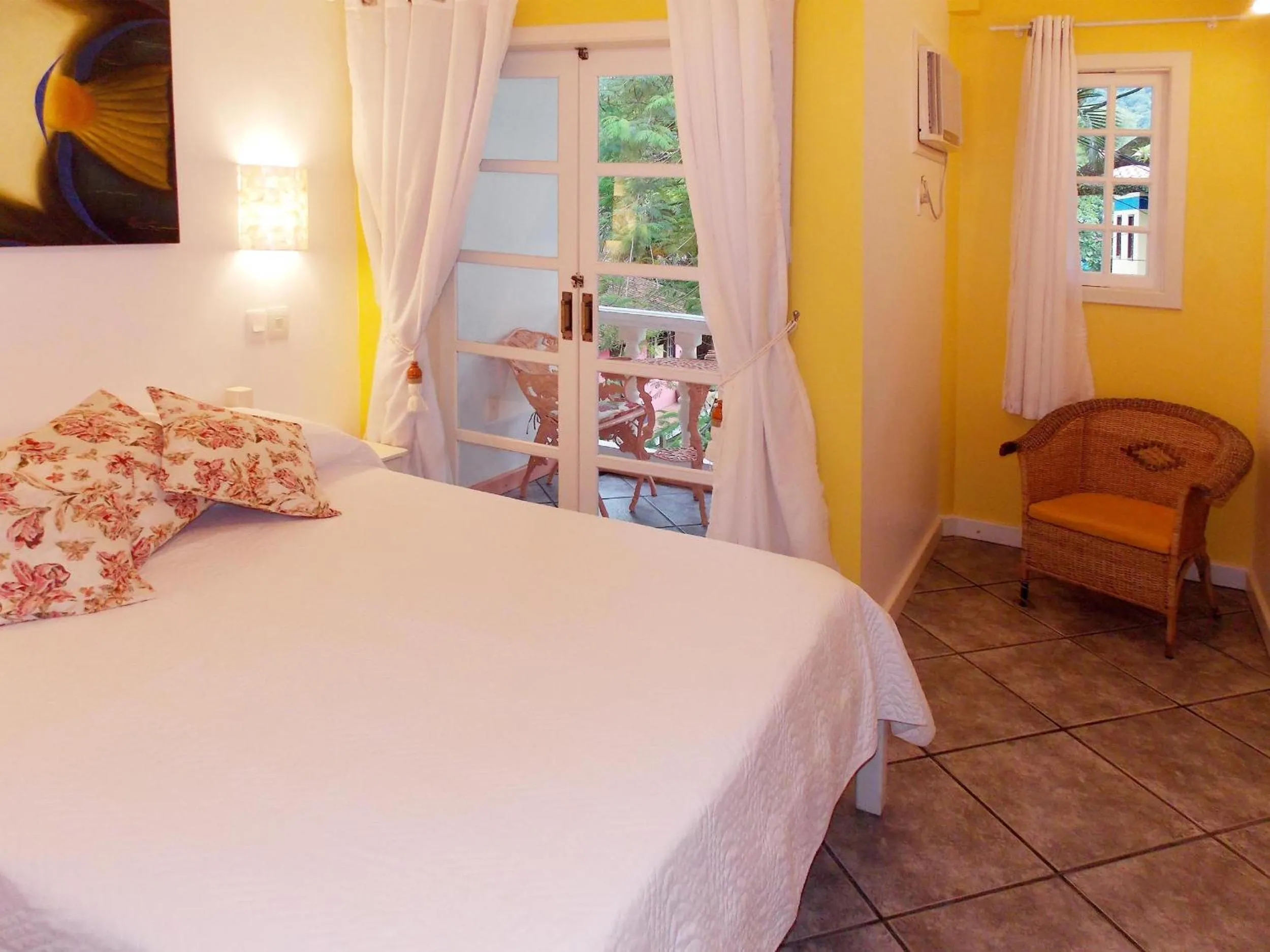 Bedroom, Bed in Pousada Casablanca