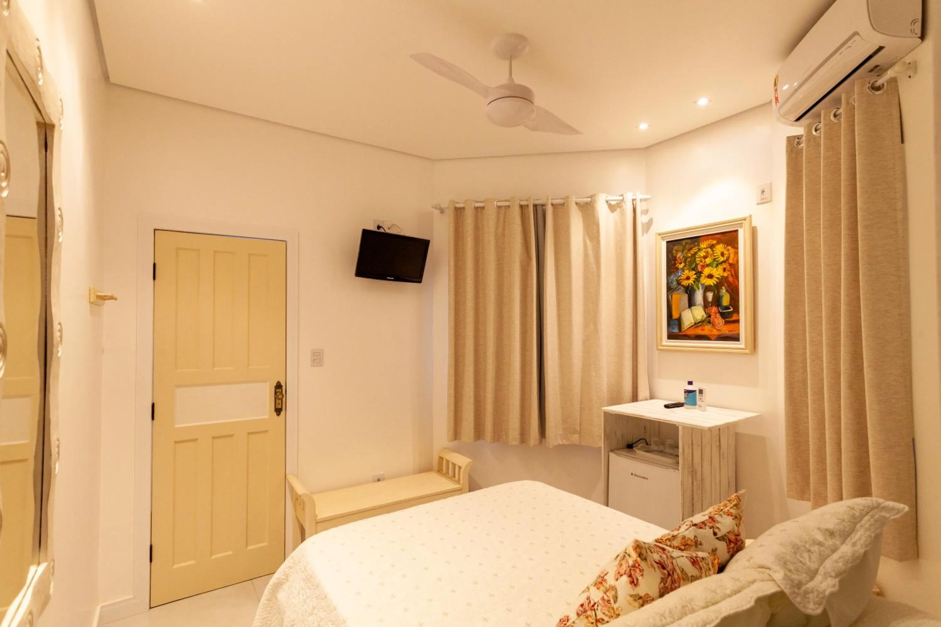 Bed in Pousada Casablanca